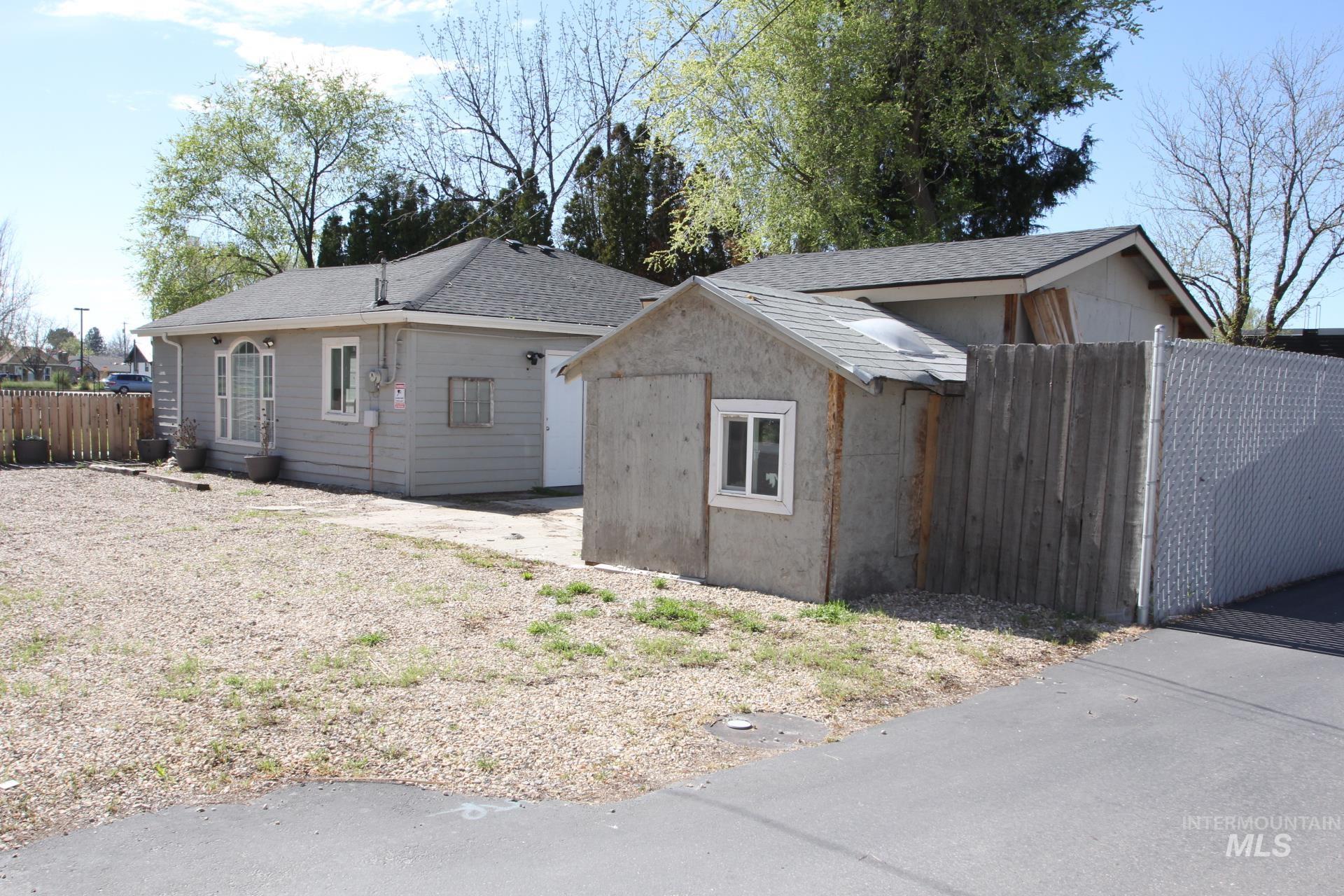 1023 E Elgin St, Caldwell, Idaho 83605, 2 Bedrooms, 1 Bathroom, Residential For Sale, Price $271,999, 98981113