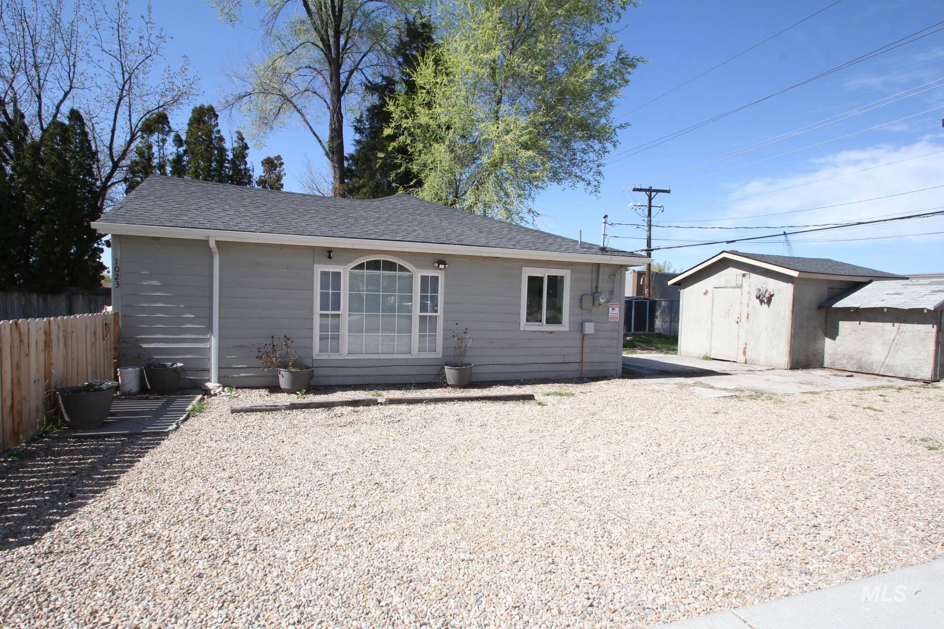 1023 E Elgin St, Caldwell, Idaho 83605, 2 Bedrooms, 1 Bathroom, Residential For Sale, Price $271,999, 98981113