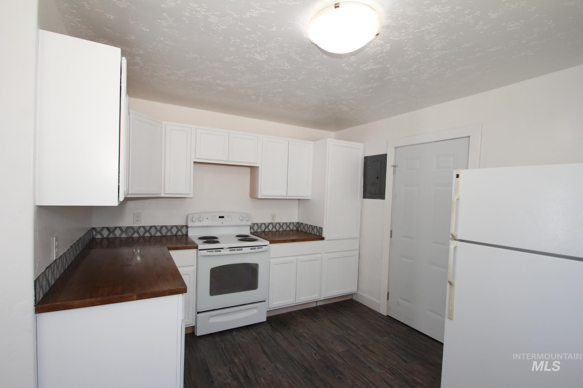 1023 E Elgin St, Caldwell, Idaho 83605, 2 Bedrooms, 1 Bathroom, Residential For Sale, Price $271,999, 98981113