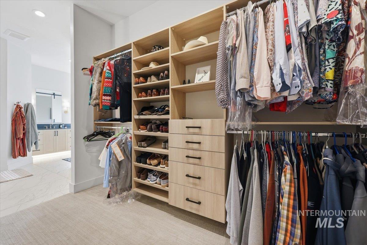 503 N Creekwater Ave, Eagle, Idaho 83616, 4 Bedrooms, 3.5 Bathrooms, Residential For Sale, Price $1,150,000, 98981116