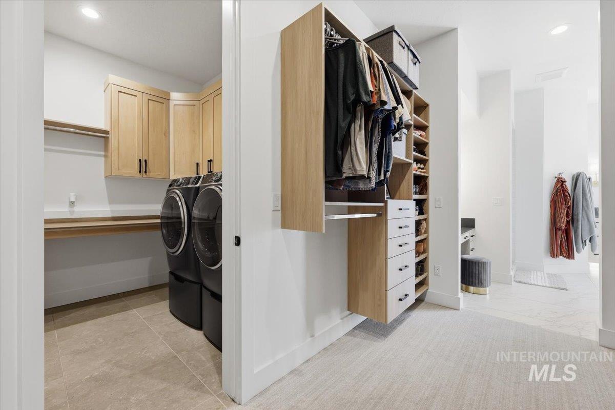 503 N Creekwater Ave, Eagle, Idaho 83616, 4 Bedrooms, 3.5 Bathrooms, Residential For Sale, Price $1,150,000, 98981116