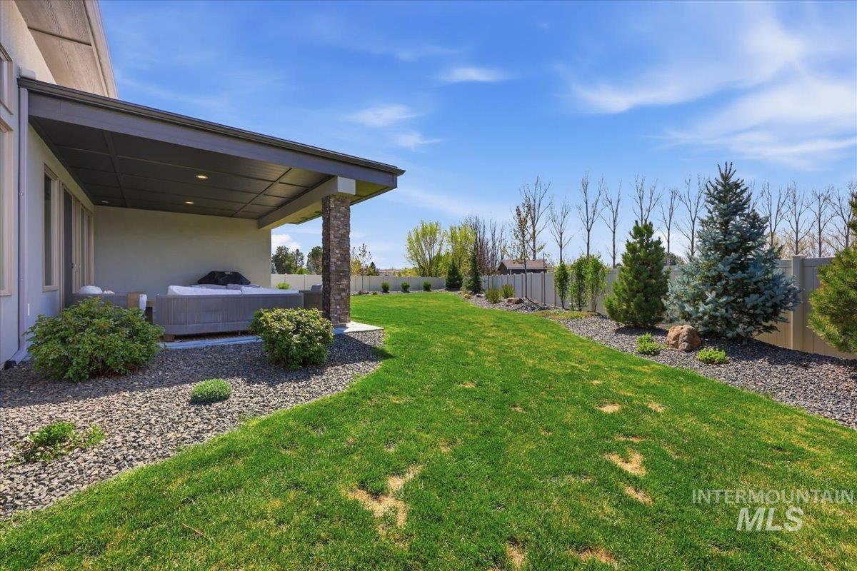 503 N Creekwater Ave, Eagle, Idaho 83616, 4 Bedrooms, 3.5 Bathrooms, Residential For Sale, Price $1,150,000, 98981116