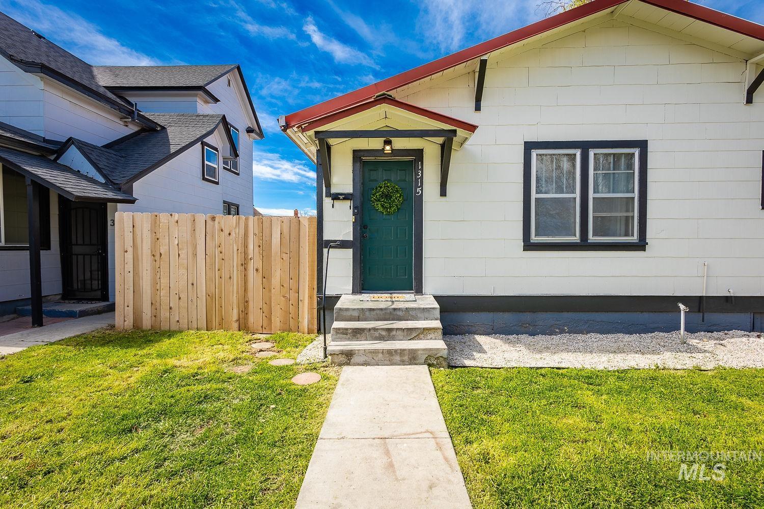 1315 4th St S, Nampa, Idaho 83651, 1 Bedroom, 1 Bathroom, Residential For Sale, Price $275,000, 98981119