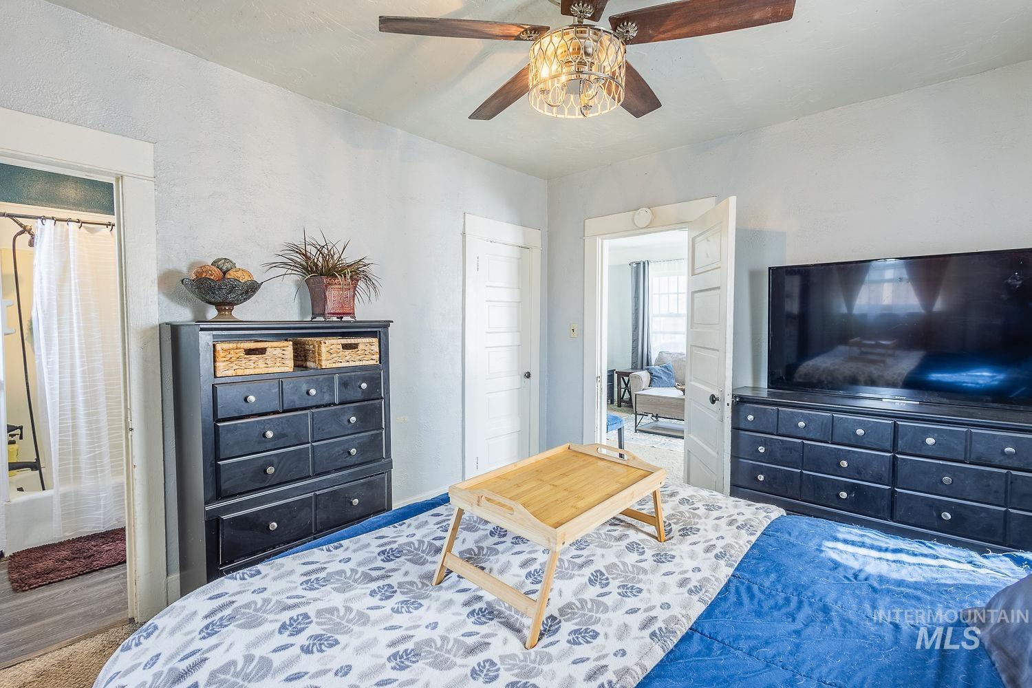 1315 4th St S, Nampa, Idaho 83651, 1 Bedroom, 1 Bathroom, Residential For Sale, Price $275,000, 98981119