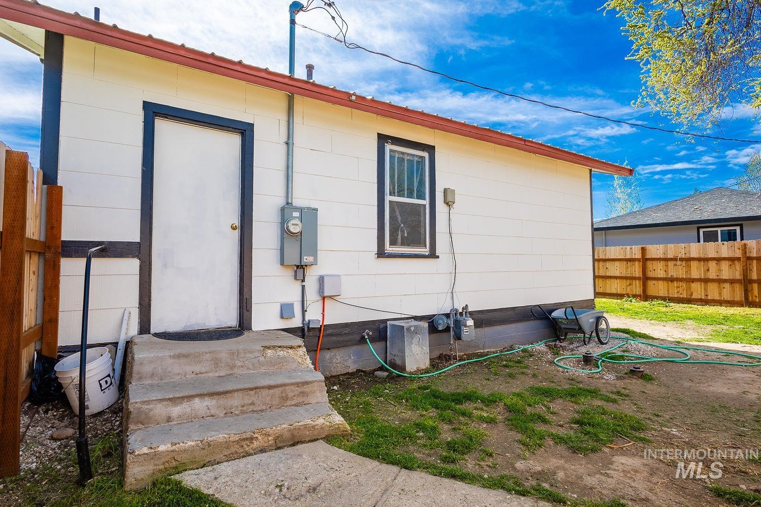 1315 4th St S, Nampa, Idaho 83651, 1 Bedroom, 1 Bathroom, Residential For Sale, Price $275,000, 98981119