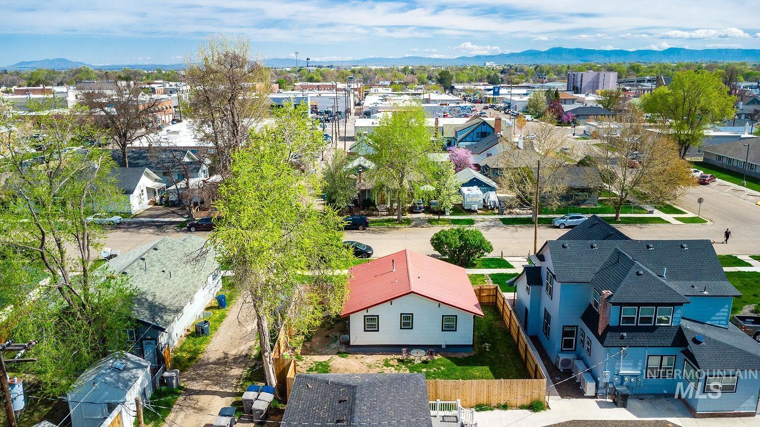 1315 4th St S, Nampa, Idaho 83651, 1 Bedroom, 1 Bathroom, Residential For Sale, Price $275,000, 98981119