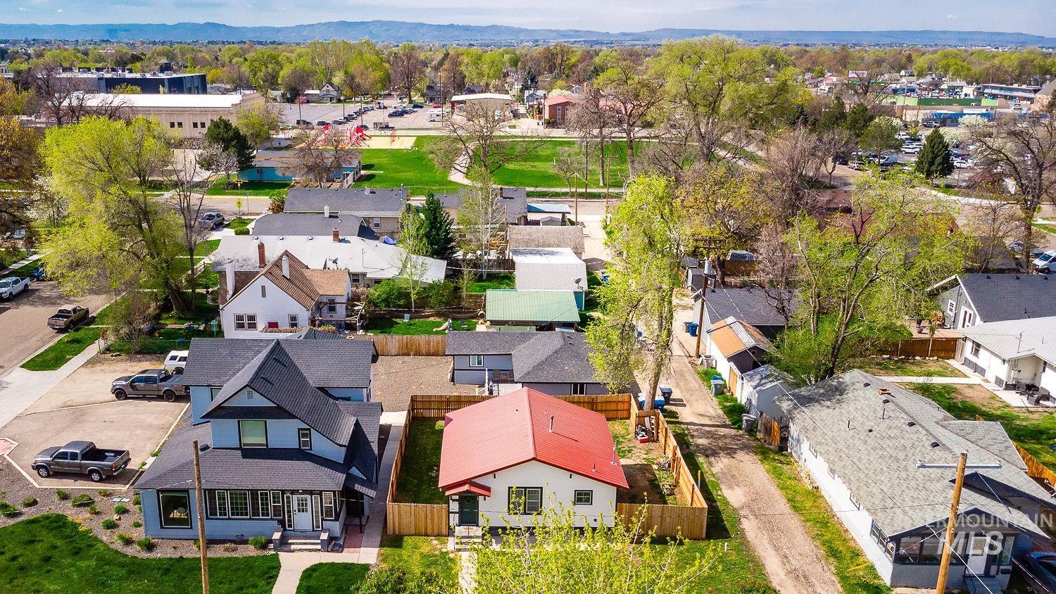 1315 4th St S, Nampa, Idaho 83651, 1 Bedroom, 1 Bathroom, Residential For Sale, Price $275,000, 98981119