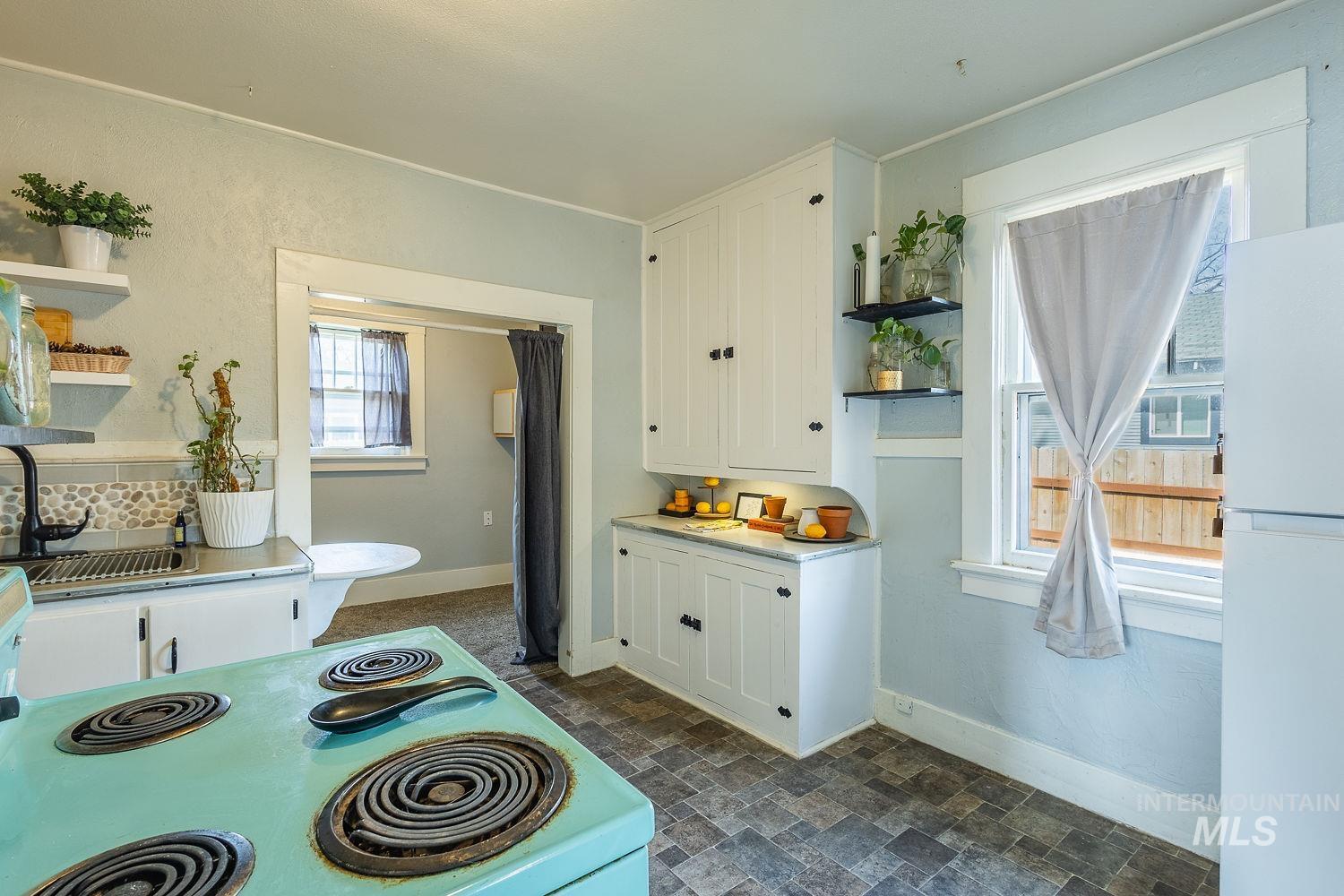 1315 4th St S, Nampa, Idaho 83651, 1 Bedroom, 1 Bathroom, Residential For Sale, Price $275,000, 98981119