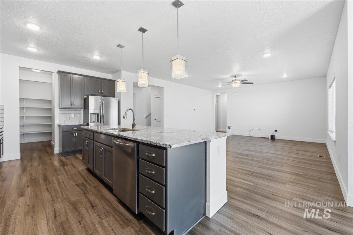 148 Homesteaders St., Middleton, Idaho 83644, 5 Bedrooms, 2.5 Bathrooms, Residential For Sale, Price $662,000, 98981121