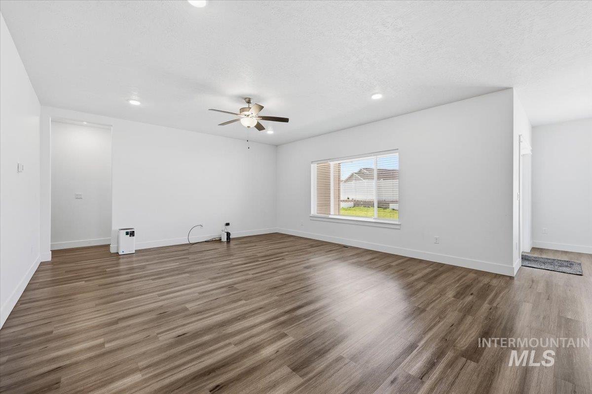 148 Homesteaders St., Middleton, Idaho 83644, 5 Bedrooms, 2.5 Bathrooms, Residential For Sale, Price $662,000, 98981121