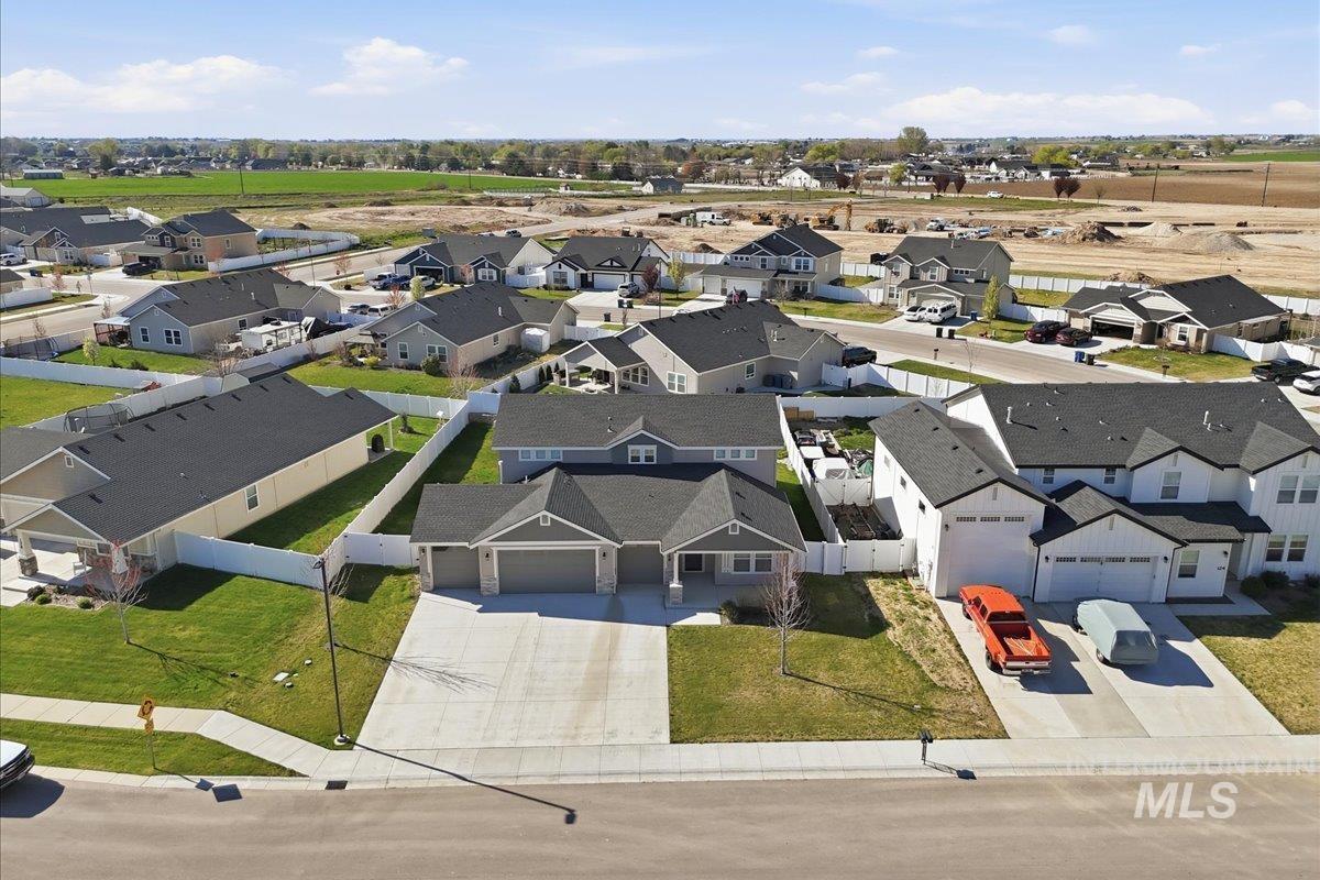 148 Homesteaders St., Middleton, Idaho 83644, 5 Bedrooms, 2.5 Bathrooms, Residential For Sale, Price $662,000, 98981121