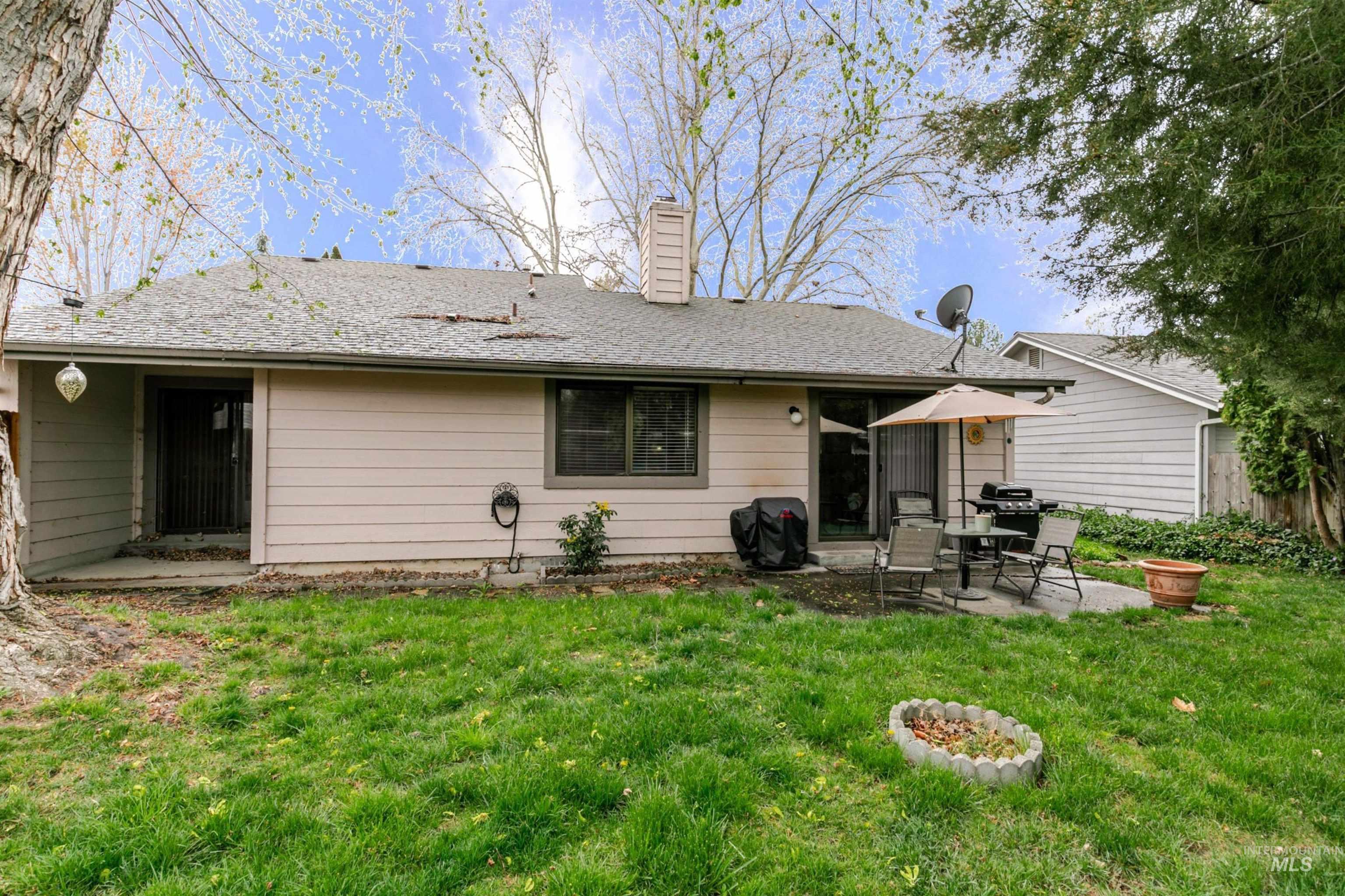3458 S Raindrop Court, Boise, Idaho 83706, 2 Bedrooms, 1 Bathroom, Residential For Sale, Price $429,000, 98981122