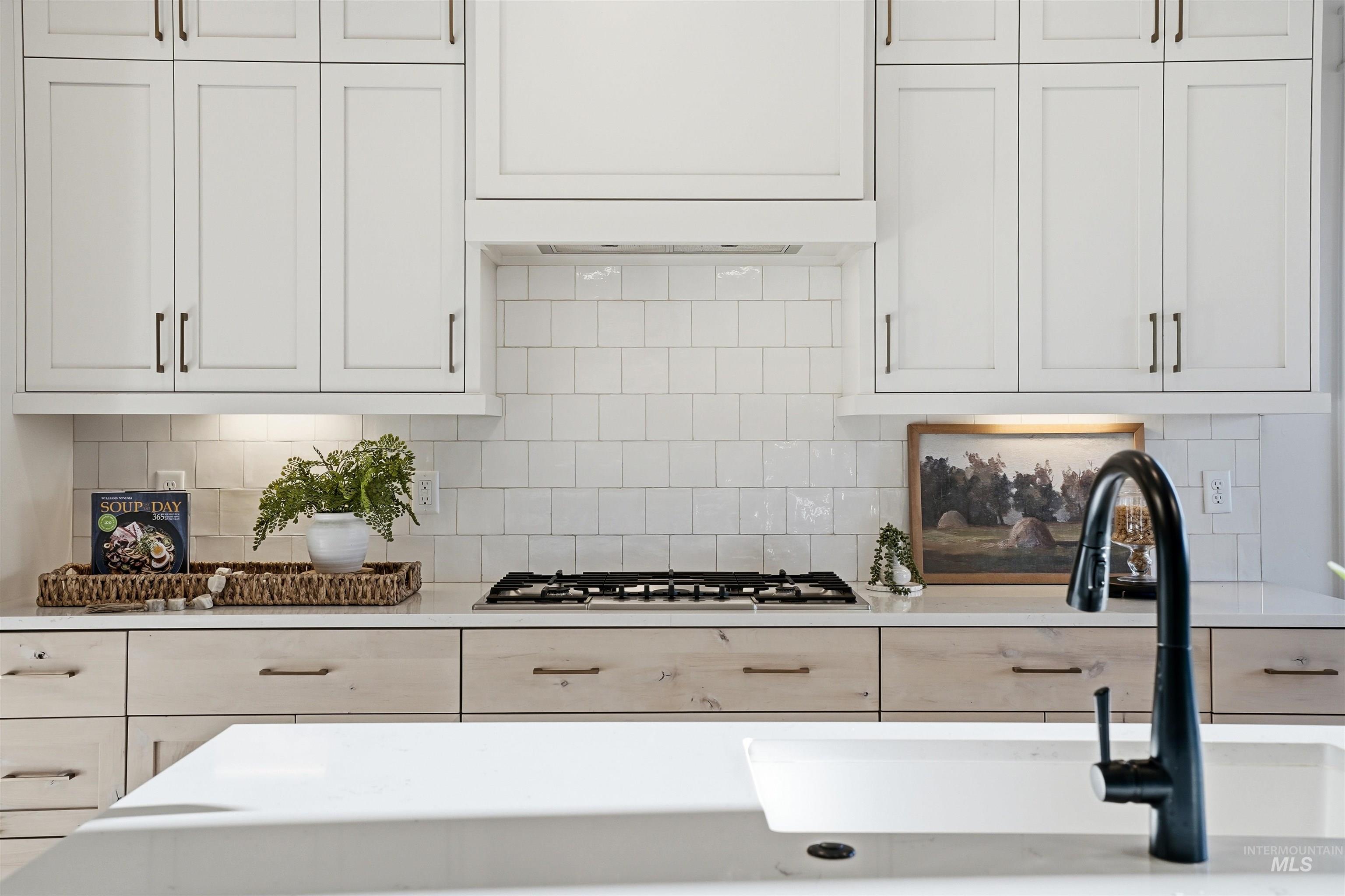 6839 N Willowside Ave, Meridian, Idaho 83646, 6 Bedrooms, 3.5 Bathrooms, Residential For Sale, Price $950,000, 98981124