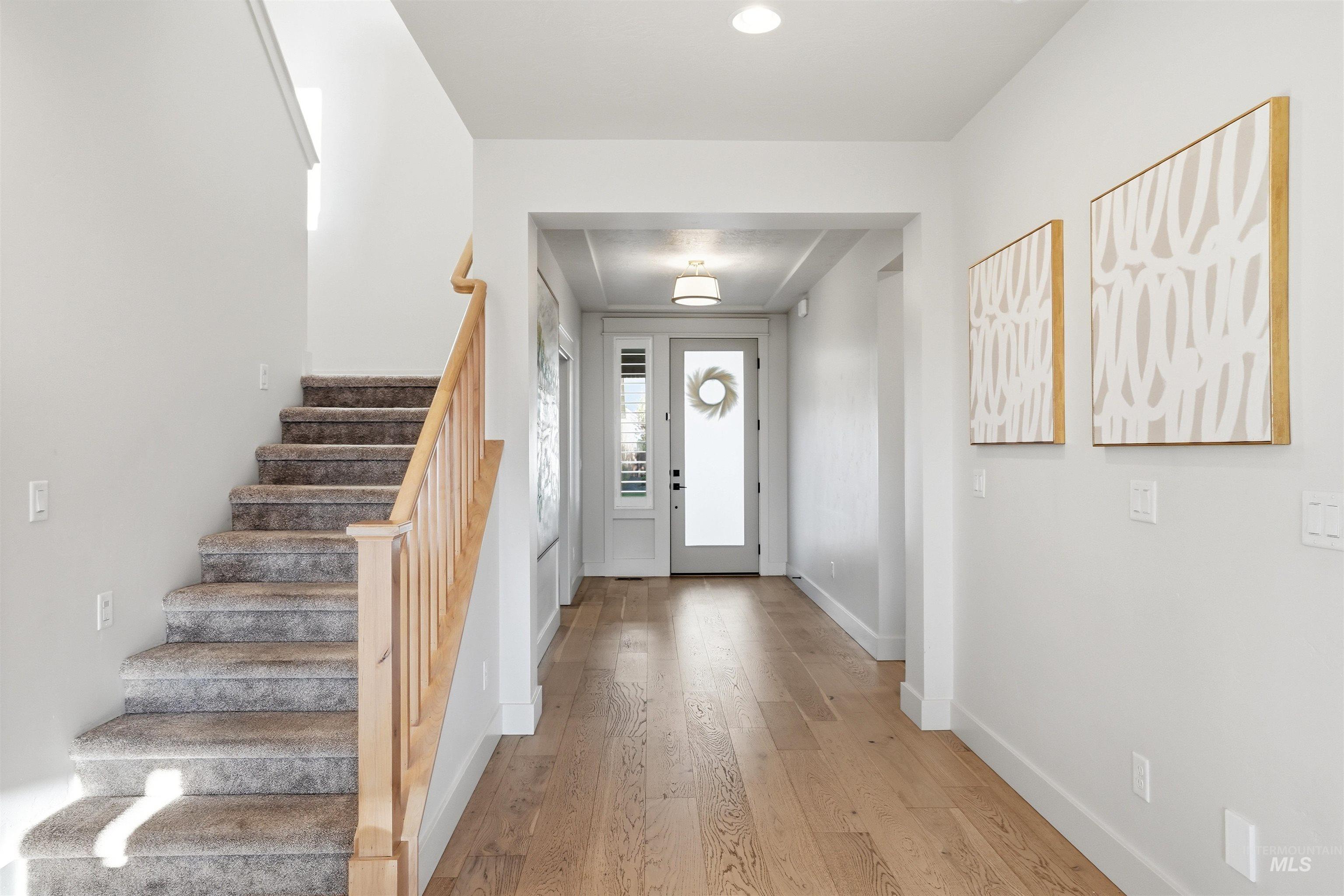 6839 N Willowside Ave, Meridian, Idaho 83646, 6 Bedrooms, 3.5 Bathrooms, Residential For Sale, Price $950,000, 98981124