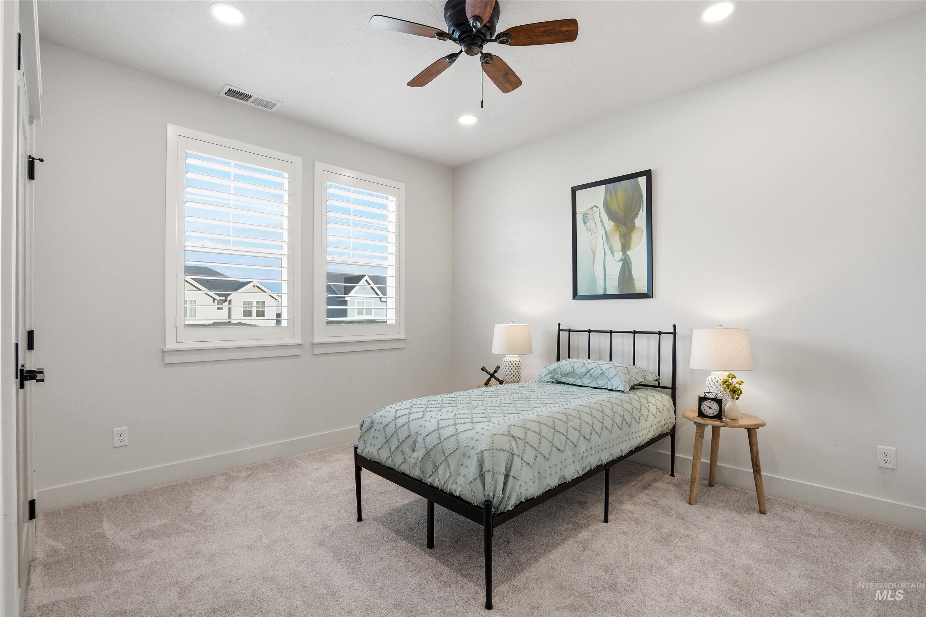 6839 N Willowside Ave, Meridian, Idaho 83646, 6 Bedrooms, 3.5 Bathrooms, Residential For Sale, Price $950,000, 98981124