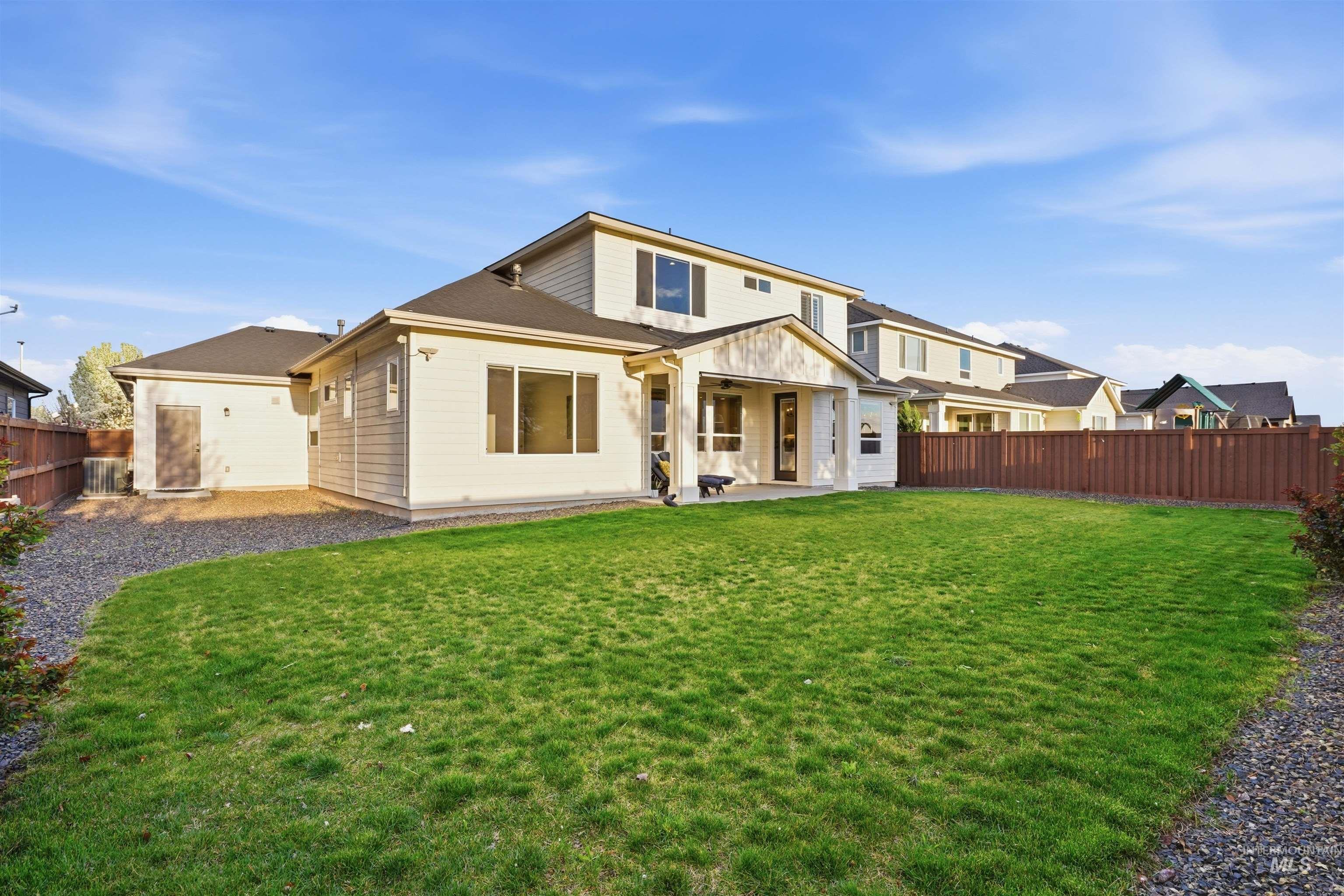 6839 N Willowside Ave, Meridian, Idaho 83646, 6 Bedrooms, 3.5 Bathrooms, Residential For Sale, Price $950,000, 98981124