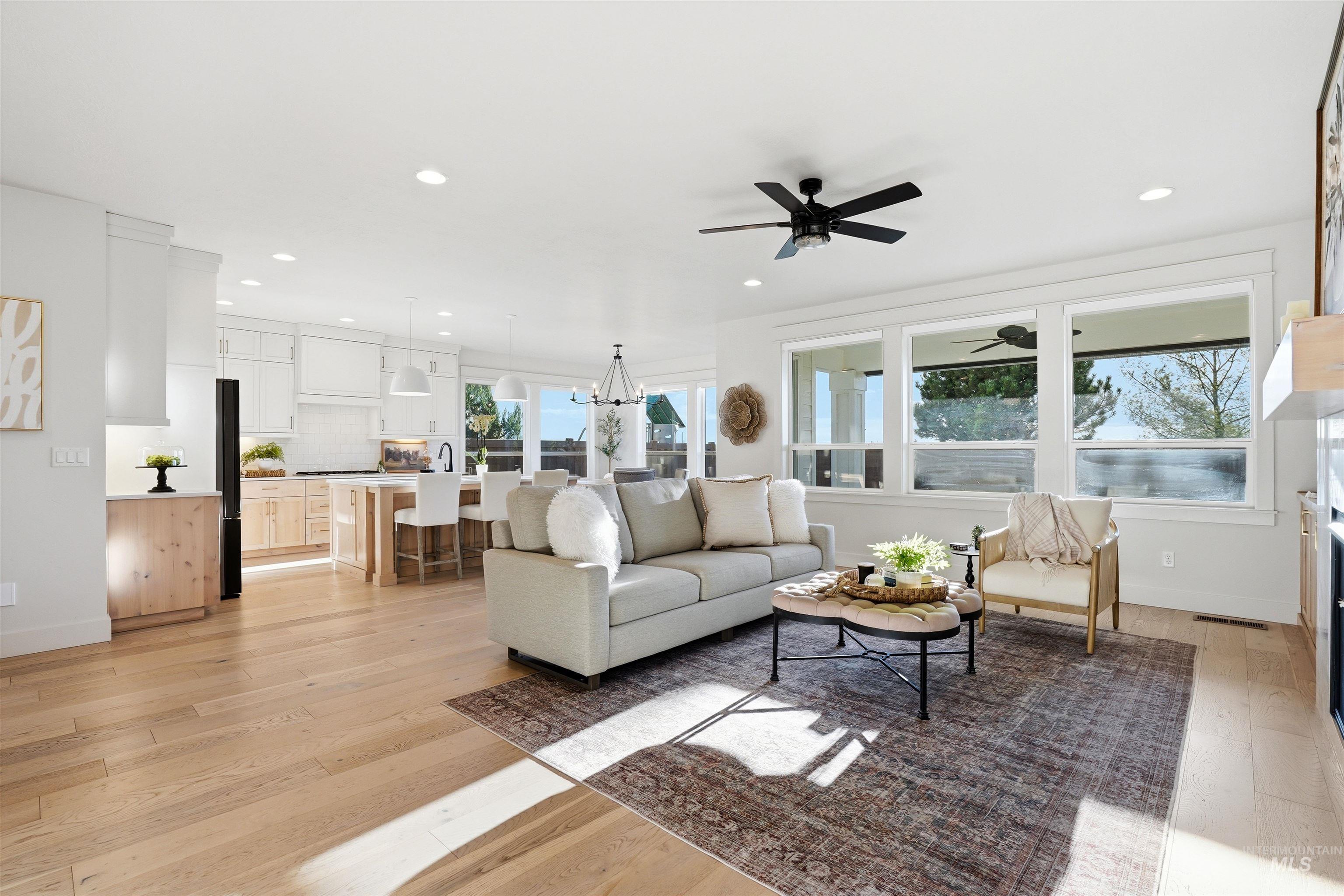 6839 N Willowside Ave, Meridian, Idaho 83646, 6 Bedrooms, 3.5 Bathrooms, Residential For Sale, Price $950,000, 98981124