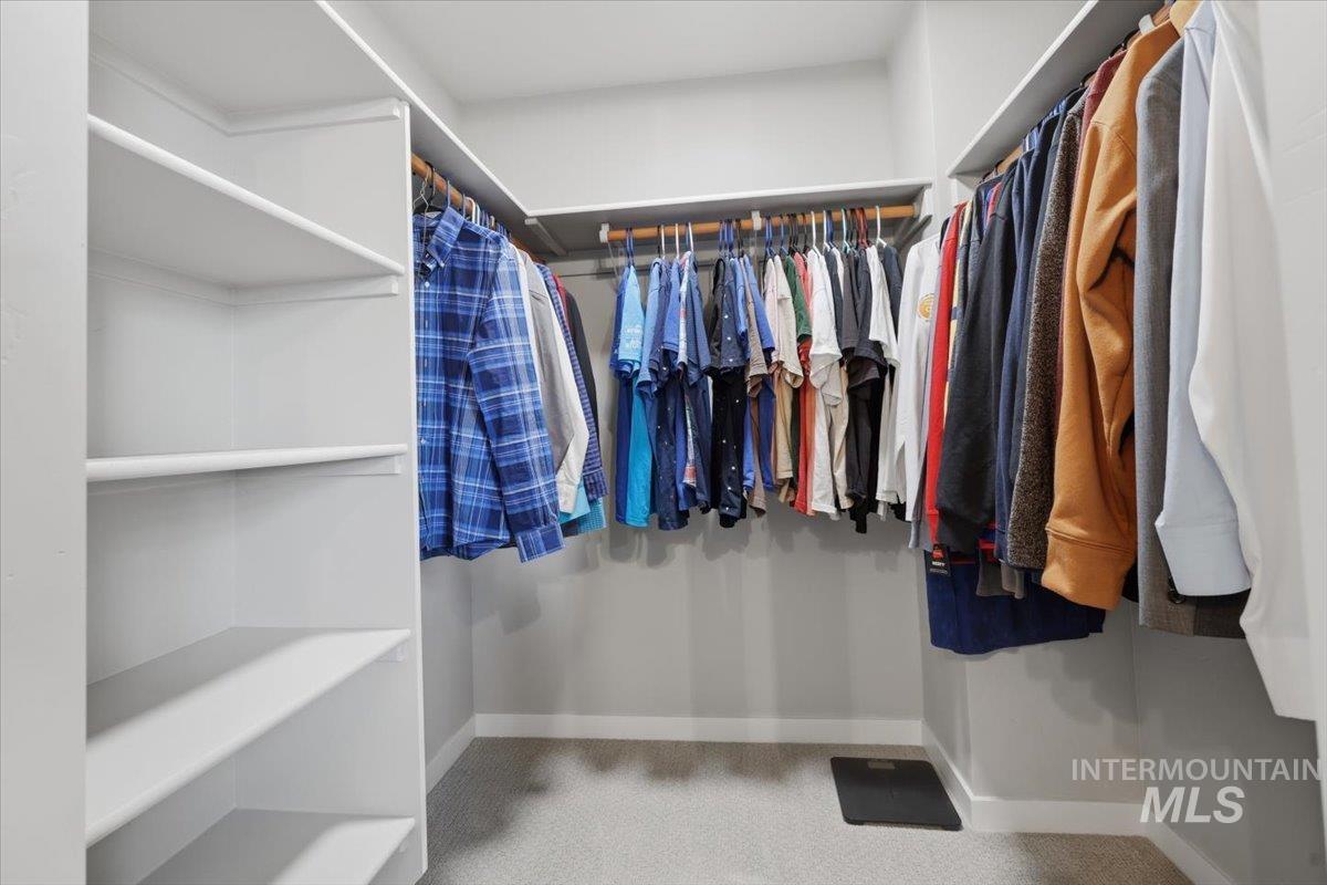 1233 W Davenport St, Meridian, Idaho 83642, 4 Bedrooms, 2.5 Bathrooms, Residential For Sale, Price $529,000, 98981125