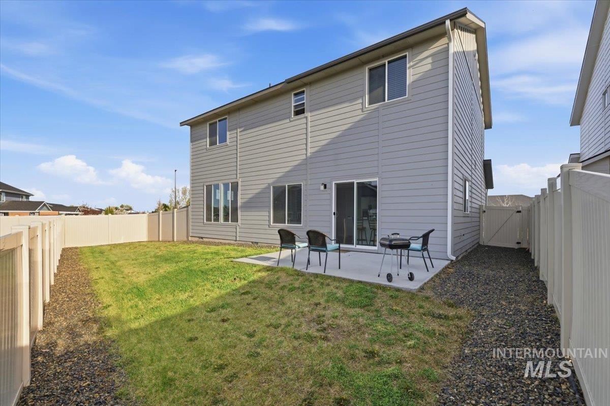 1233 W Davenport St, Meridian, Idaho 83642, 4 Bedrooms, 2.5 Bathrooms, Residential For Sale, Price $529,000, 98981125