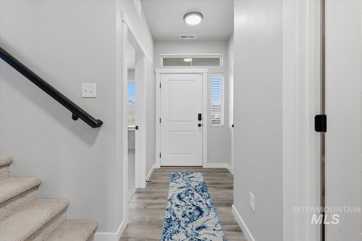 1233 W Davenport St, Meridian, Idaho 83642, 4 Bedrooms, 2.5 Bathrooms, Residential For Sale, Price $529,000, 98981125