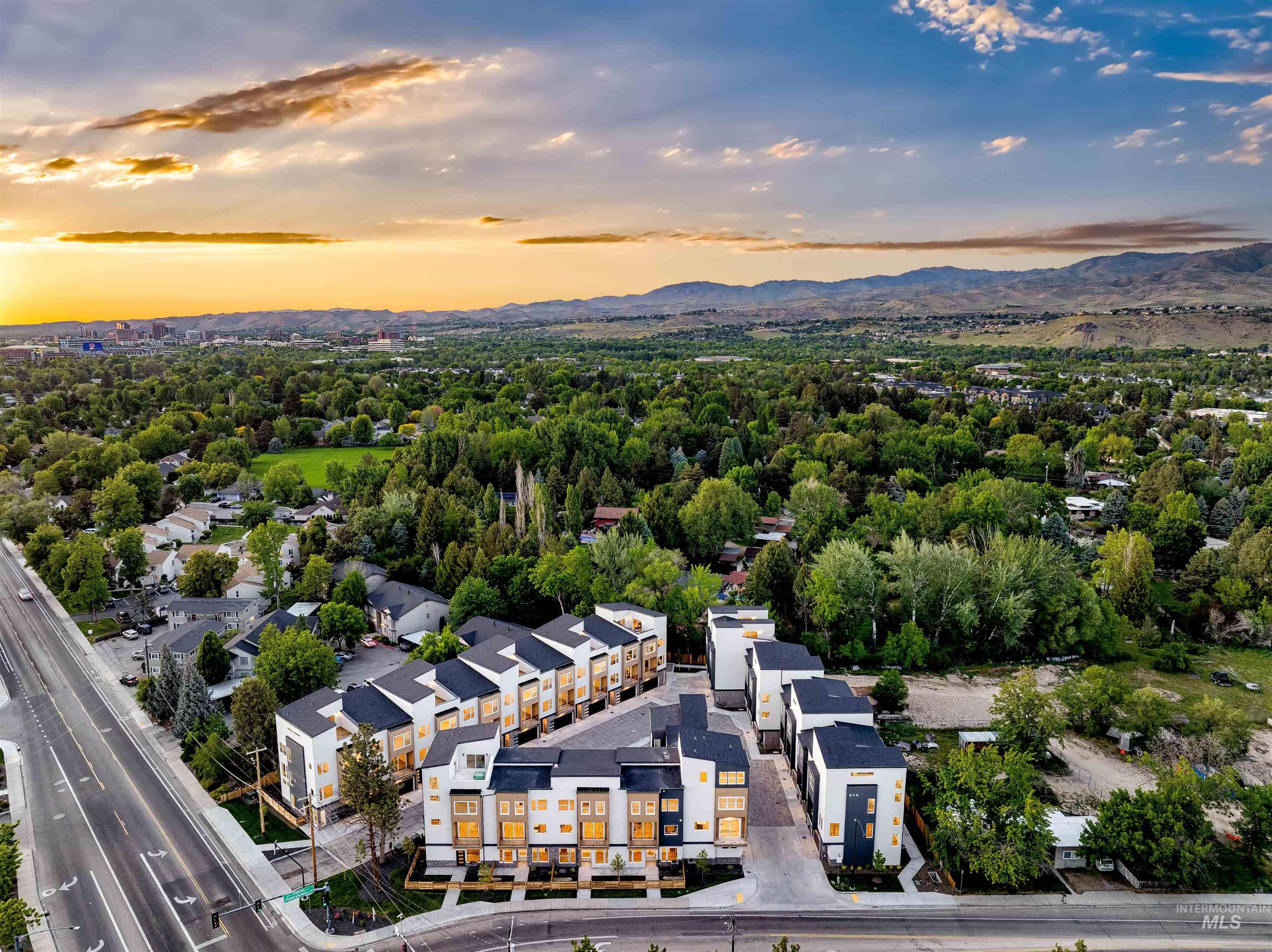 2055 S Makar Ln, Boise, Idaho 83706, 3 Bedrooms, 3.5 Bathrooms, Residential Income For Sale, Price $774,000, 98981129