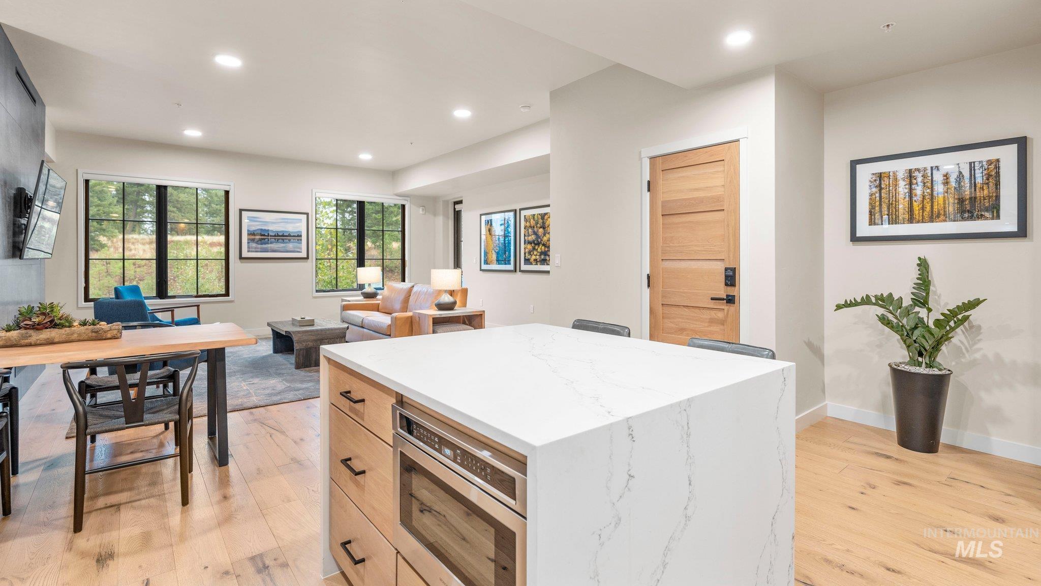 760 Village Drive, Donnelly, Idaho 83615, 1 Bedroom, 2 Bathrooms, Residential For Sale, Price $649,900, 98981130