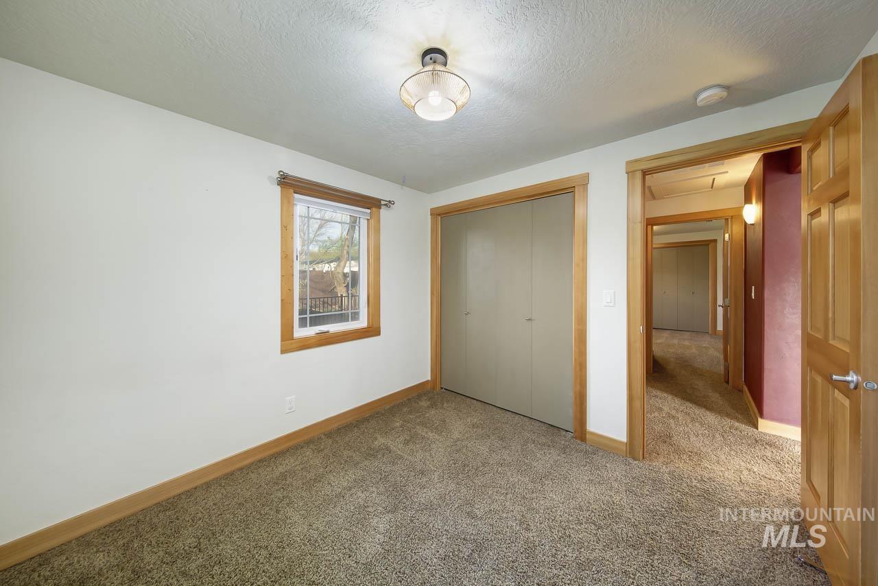 1112 N Whitewater Park Blvd, Boise, Idaho 83703, 3 Bedrooms, 2 Bathrooms, Residential For Sale, Price $569,900, 98981132