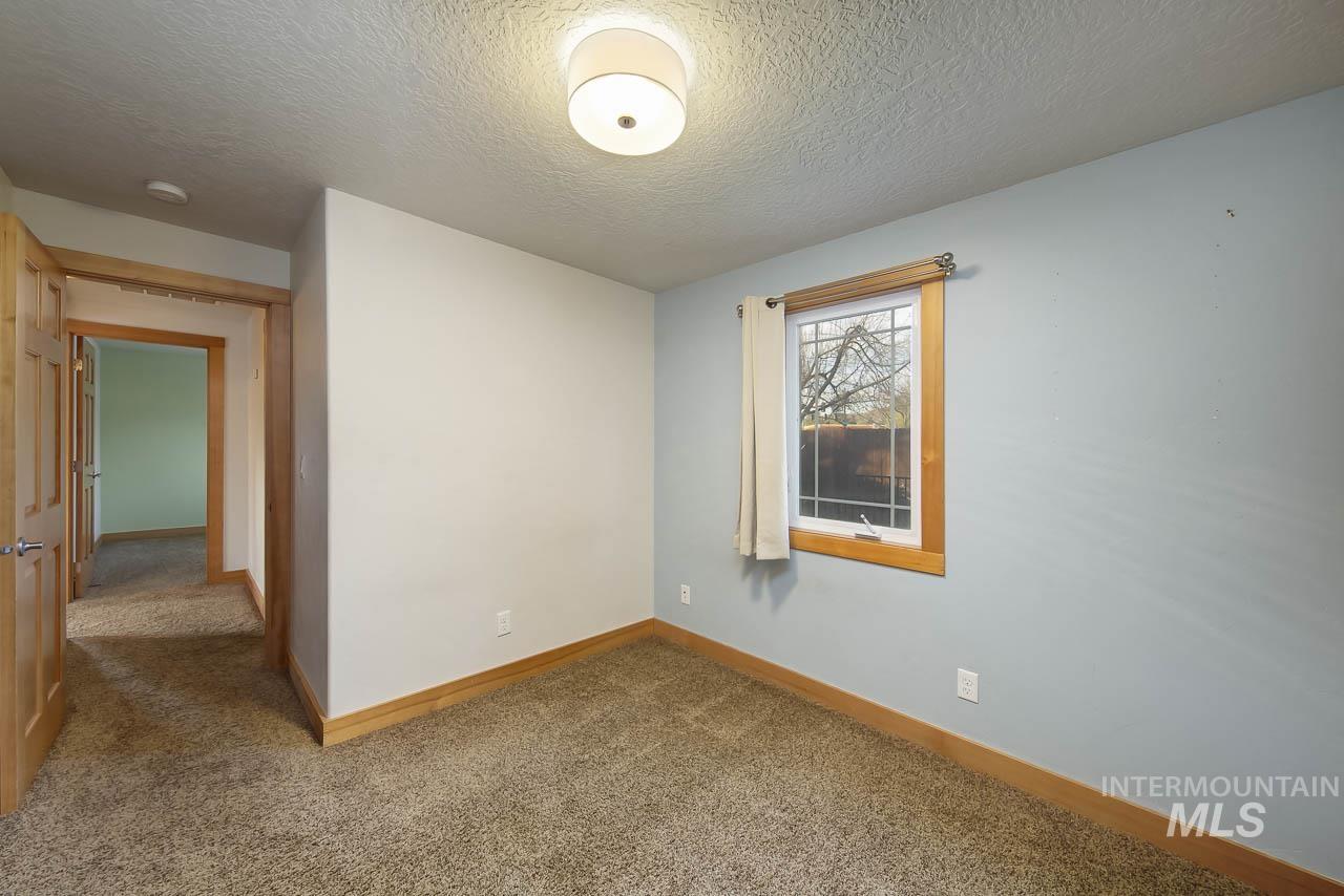 1112 N Whitewater Park Blvd, Boise, Idaho 83703, 3 Bedrooms, 2 Bathrooms, Residential For Sale, Price $569,900, 98981132