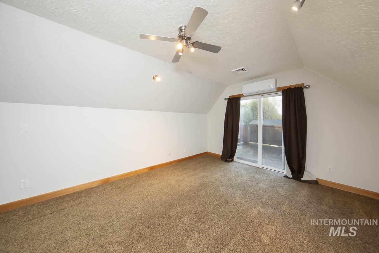 1112 N Whitewater Park Blvd, Boise, Idaho 83703, 3 Bedrooms, 2 Bathrooms, Residential For Sale, Price $569,900, 98981132