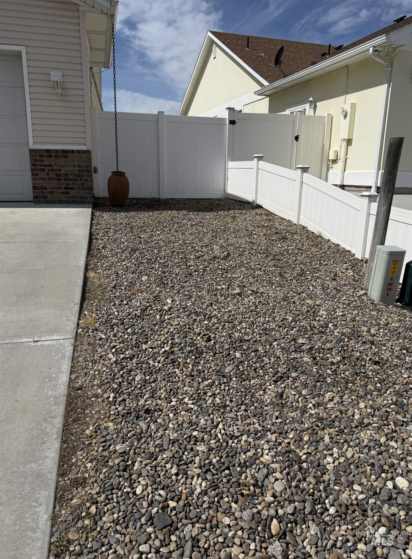 523 Morning Dove Way, Marsing, Idaho 83639, 3 Bedrooms, 2 Bathrooms, Residential For Sale, Price $399,900, 98981133