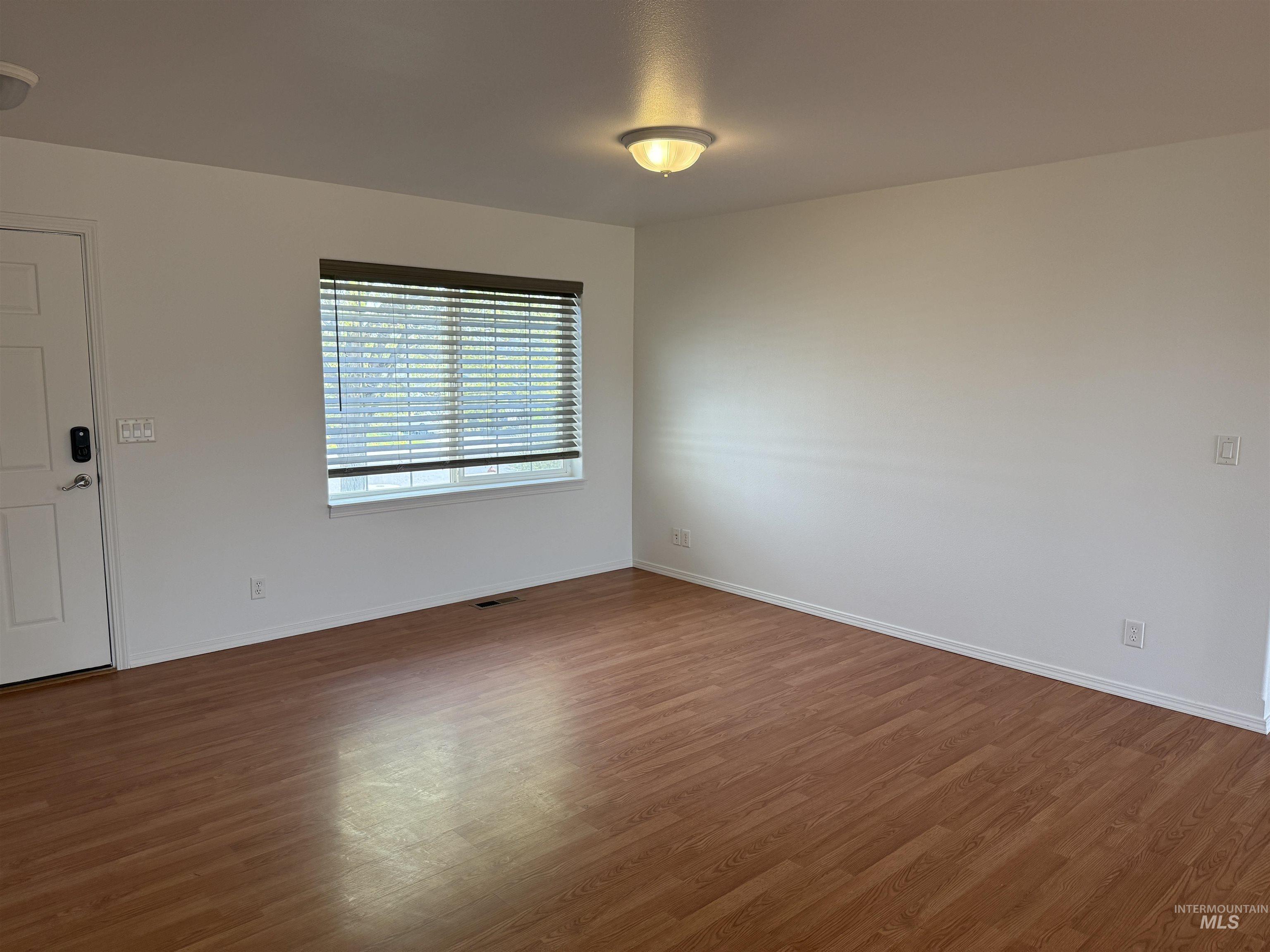 523 Morning Dove Way, Marsing, Idaho 83639, 3 Bedrooms, 2 Bathrooms, Residential For Sale, Price $399,900, 98981133