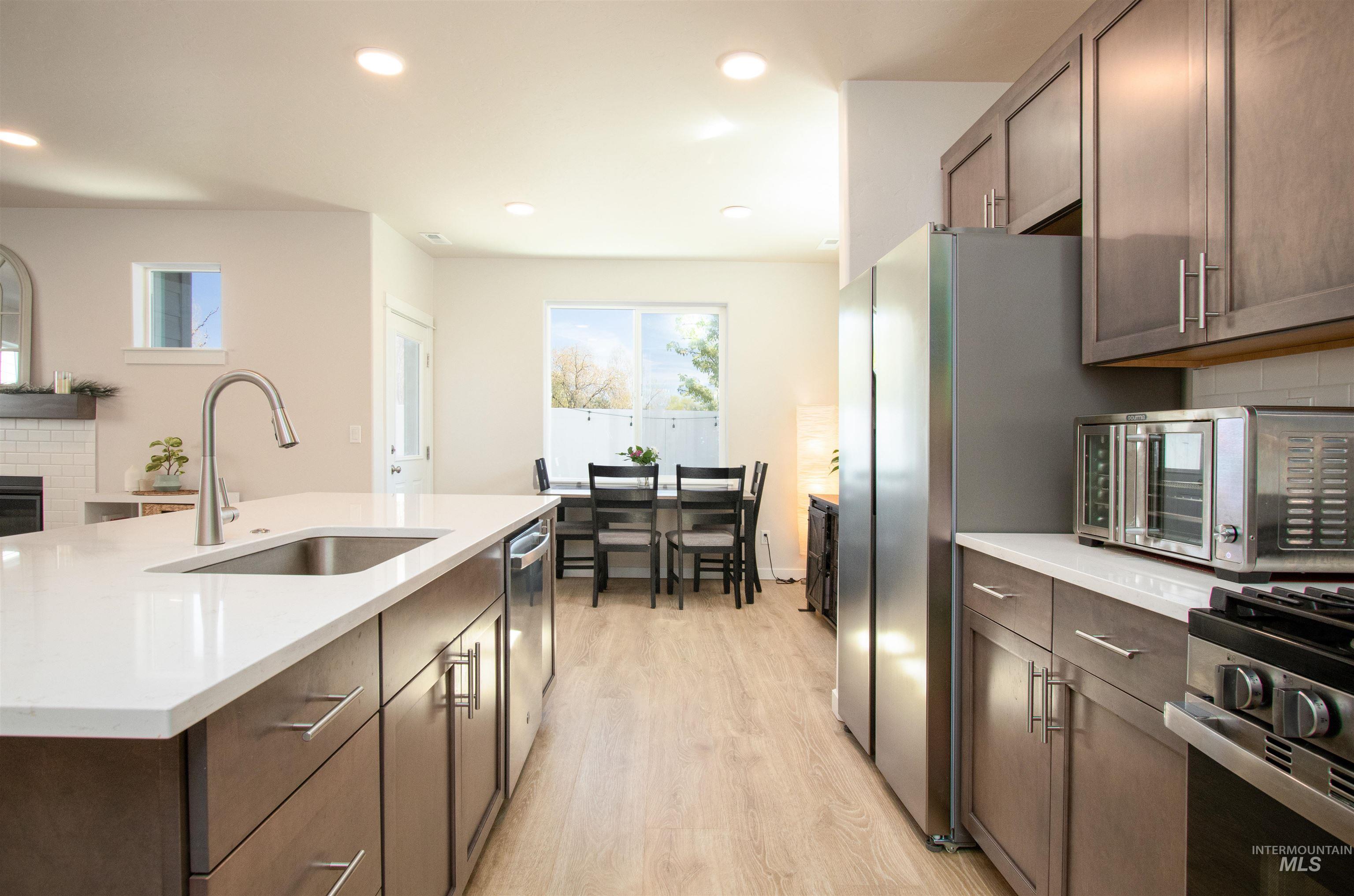 947 N Acer Loop, Nampa, Idaho 83687, 3 Bedrooms, 2.5 Bathrooms, Residential For Sale, Price $409,900, 98981134