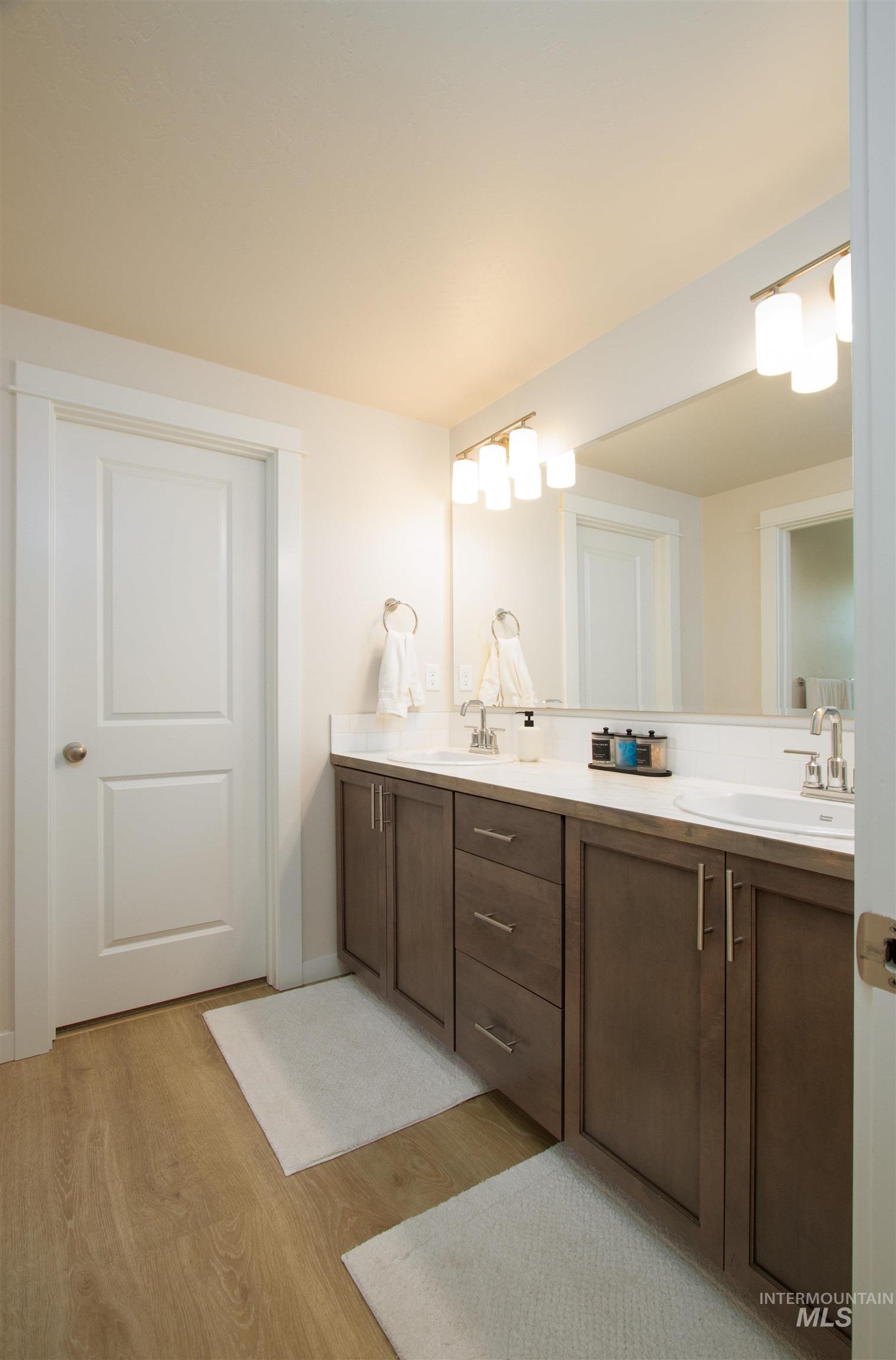 947 N Acer Loop, Nampa, Idaho 83687, 3 Bedrooms, 2.5 Bathrooms, Residential For Sale, Price $409,900, 98981134