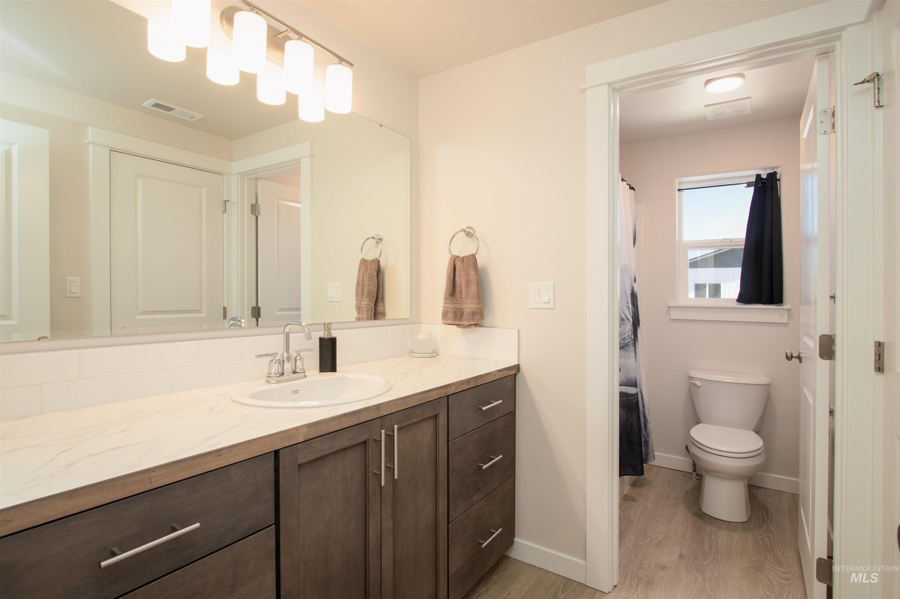 947 N Acer Loop, Nampa, Idaho 83687, 3 Bedrooms, 2.5 Bathrooms, Residential For Sale, Price $409,900, 98981134