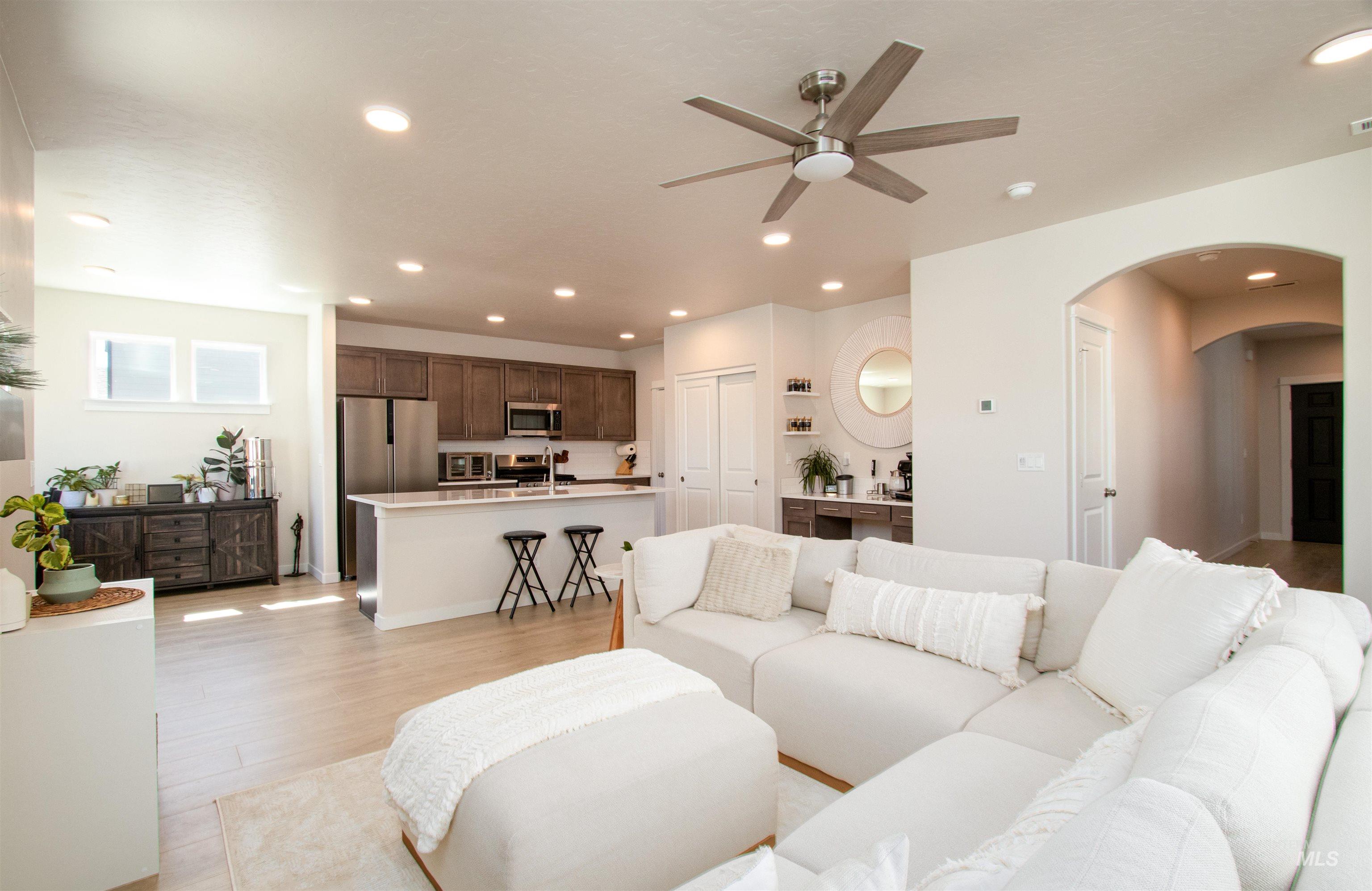 947 N Acer Loop, Nampa, Idaho 83687, 3 Bedrooms, 2.5 Bathrooms, Residential For Sale, Price $409,900, 98981134