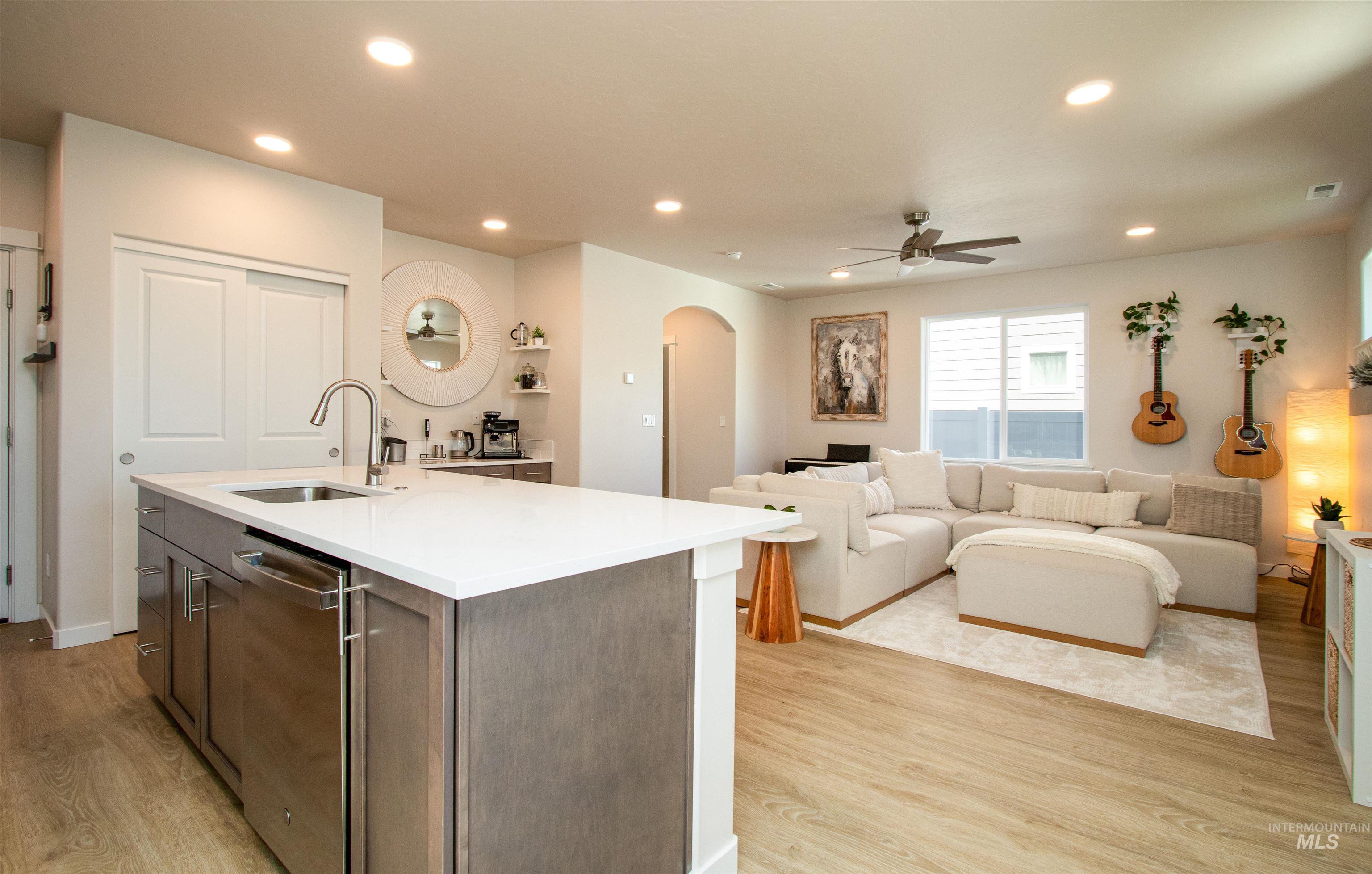 947 N Acer Loop, Nampa, Idaho 83687, 3 Bedrooms, 2.5 Bathrooms, Residential For Sale, Price $409,900, 98981134