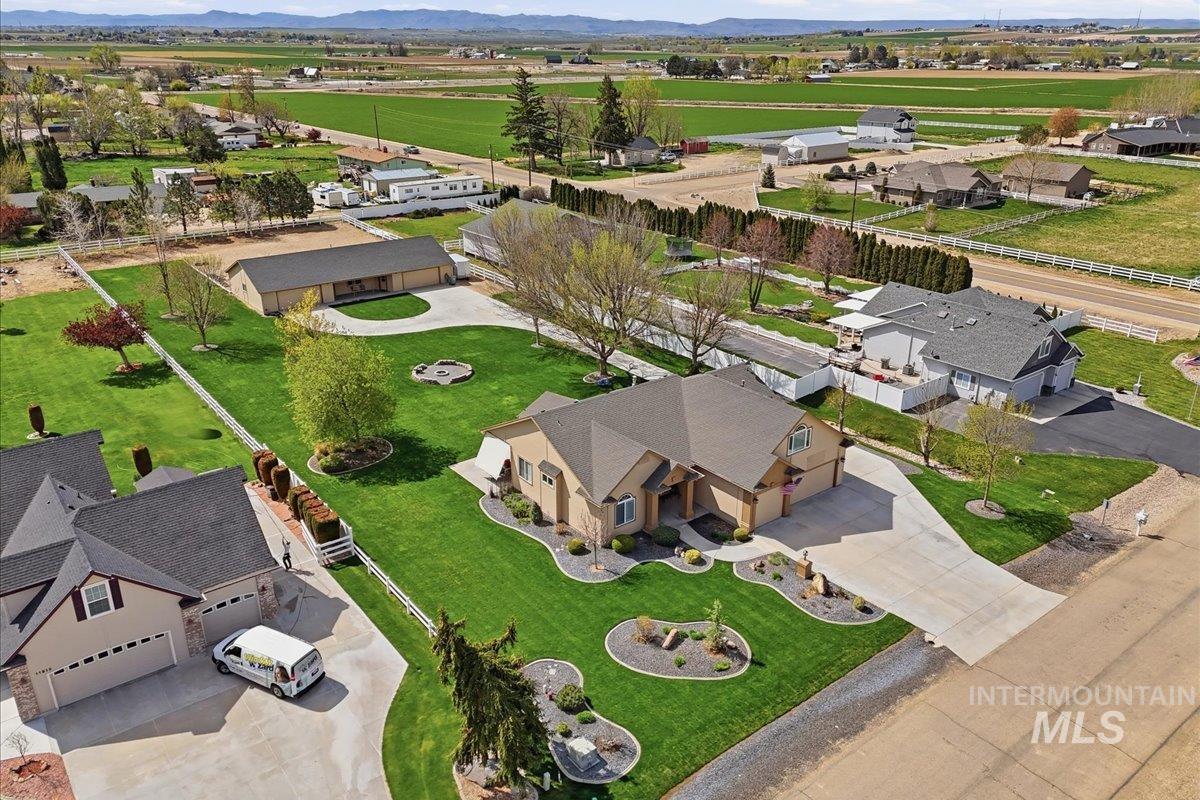 11945 Plantation Ct, Nampa, Idaho 83651, 3 Bedrooms, 2 Bathrooms, Residential For Sale, Price $839,900, 98981136