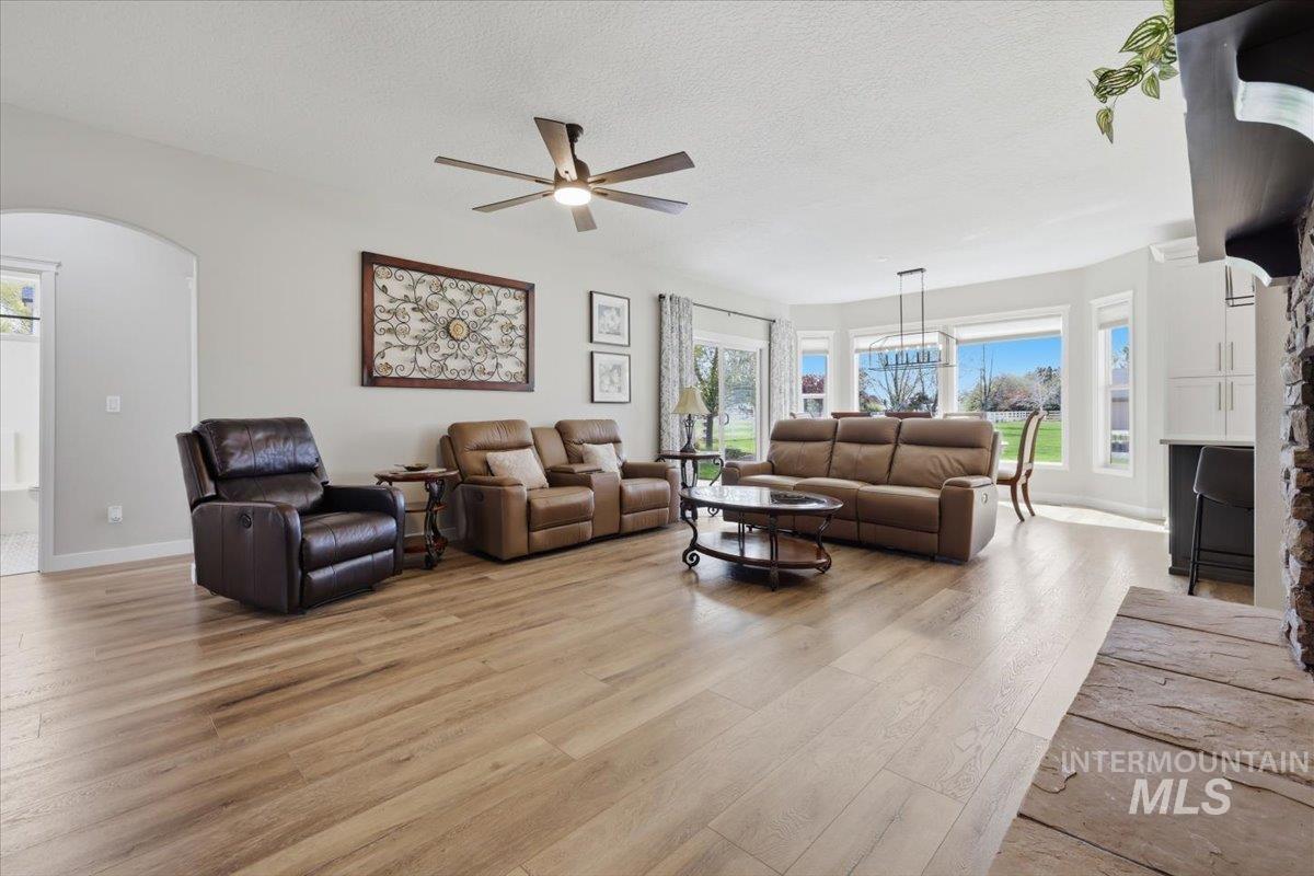 11945 Plantation Ct, Nampa, Idaho 83651, 3 Bedrooms, 2 Bathrooms, Residential For Sale, Price $839,900, 98981136