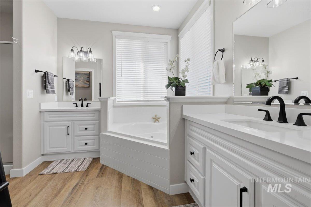 11945 Plantation Ct, Nampa, Idaho 83651, 3 Bedrooms, 2 Bathrooms, Residential For Sale, Price $839,900, 98981136