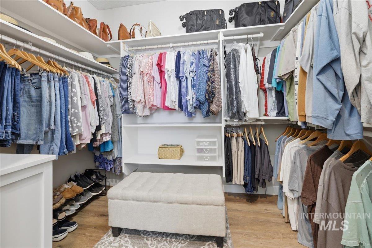 11945 Plantation Ct, Nampa, Idaho 83651, 3 Bedrooms, 2 Bathrooms, Residential For Sale, Price $839,900, 98981136