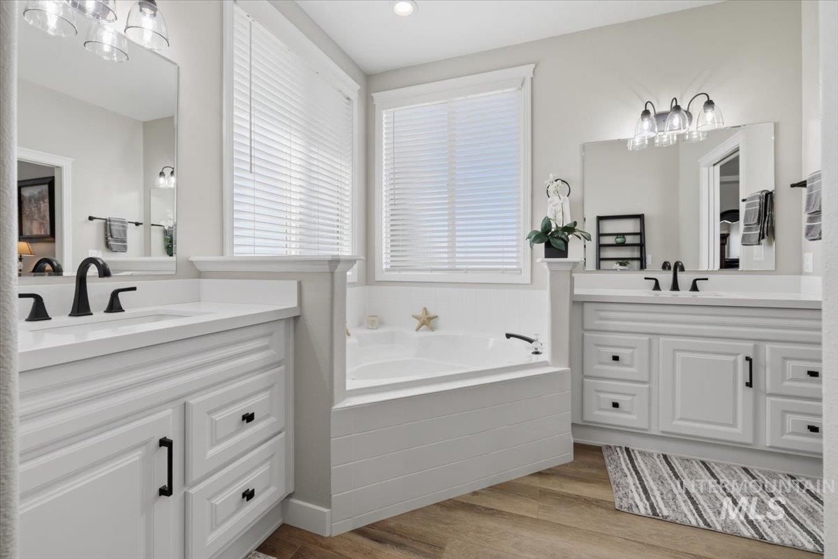 11945 Plantation Ct, Nampa, Idaho 83651, 3 Bedrooms, 2 Bathrooms, Residential For Sale, Price $839,900, 98981136