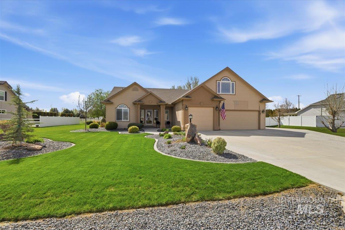 11945 Plantation Ct, Nampa, Idaho 83651, 3 Bedrooms, 2 Bathrooms, Residential For Sale, Price $839,900, 98981136