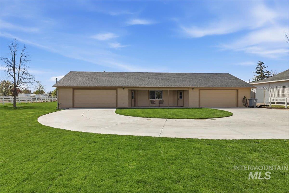 11945 Plantation Ct, Nampa, Idaho 83651, 3 Bedrooms, 2 Bathrooms, Residential For Sale, Price $839,900, 98981136