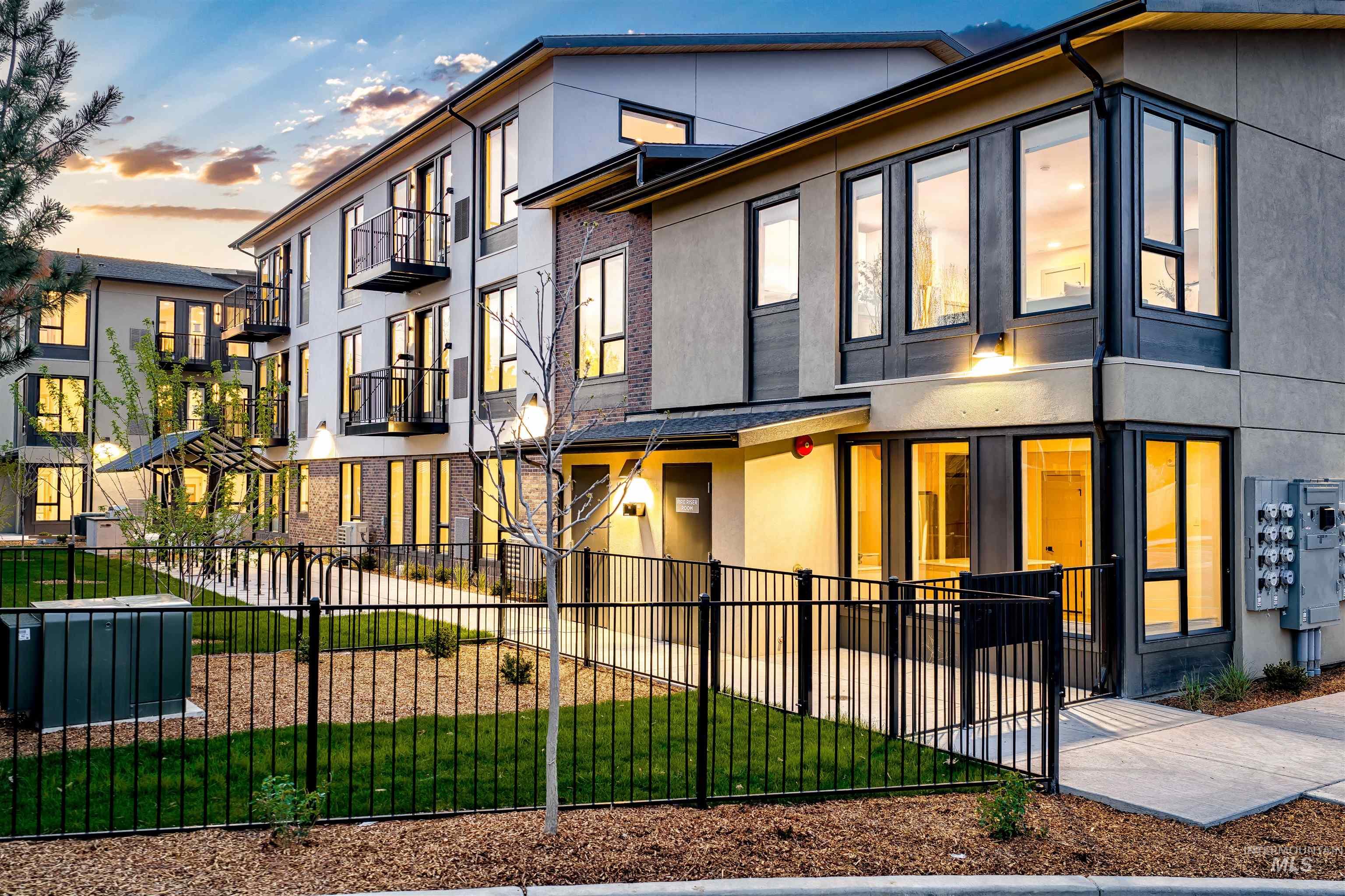 2312 S Broadway Ave #A103, Boise, Idaho 83706, 1 Bedroom, 1 Bathroom, Residential Income For Sale, Price $429,000, 98981137