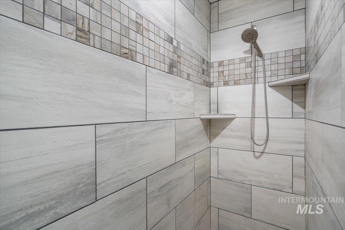 4813 W Hillcrest Dr., Boise, Idaho 83705, 3 Bedrooms, 2 Bathrooms, Residential For Sale, Price $711,000, 98981138