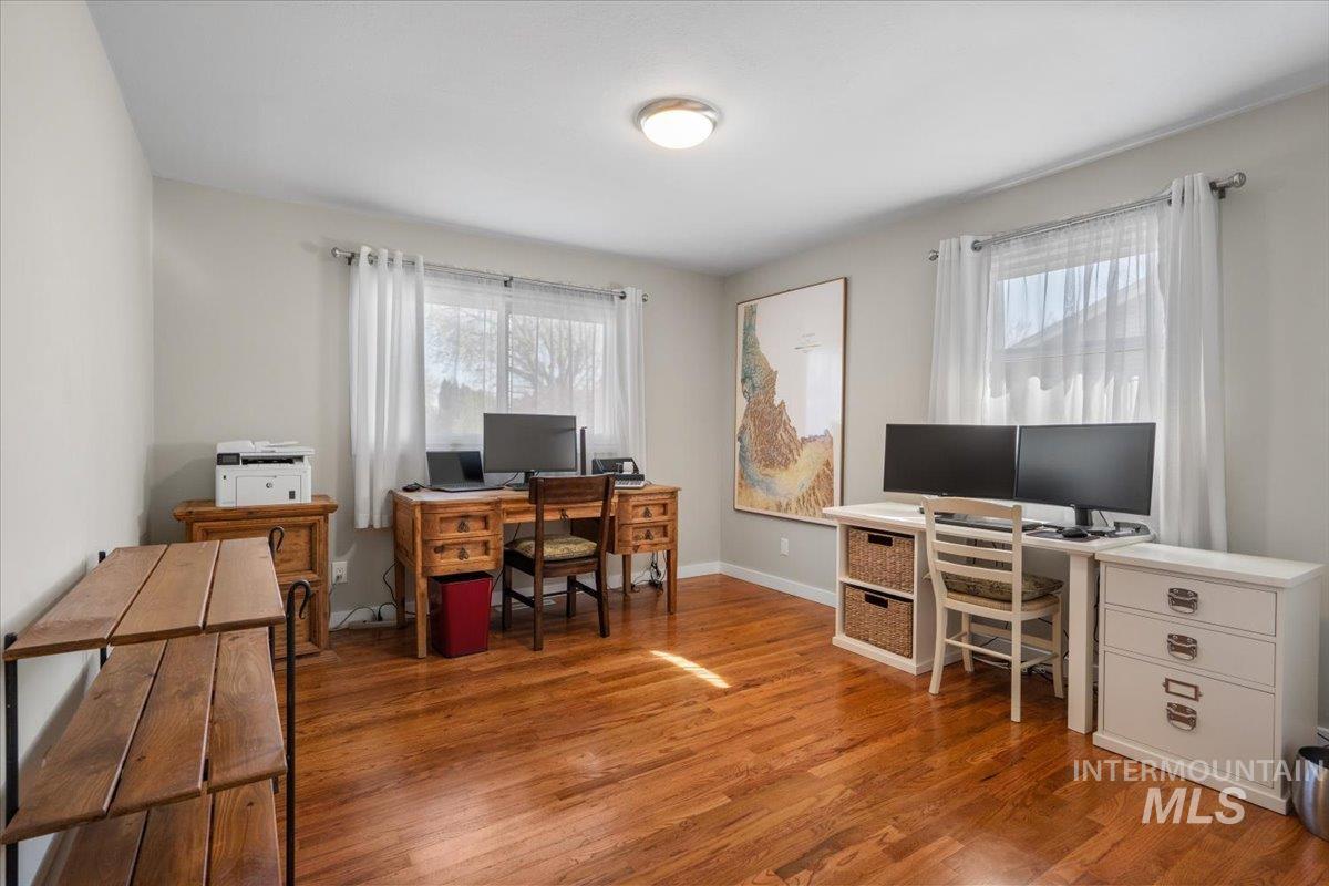 4813 W Hillcrest Dr., Boise, Idaho 83705, 3 Bedrooms, 2 Bathrooms, Residential For Sale, Price $711,000, 98981138