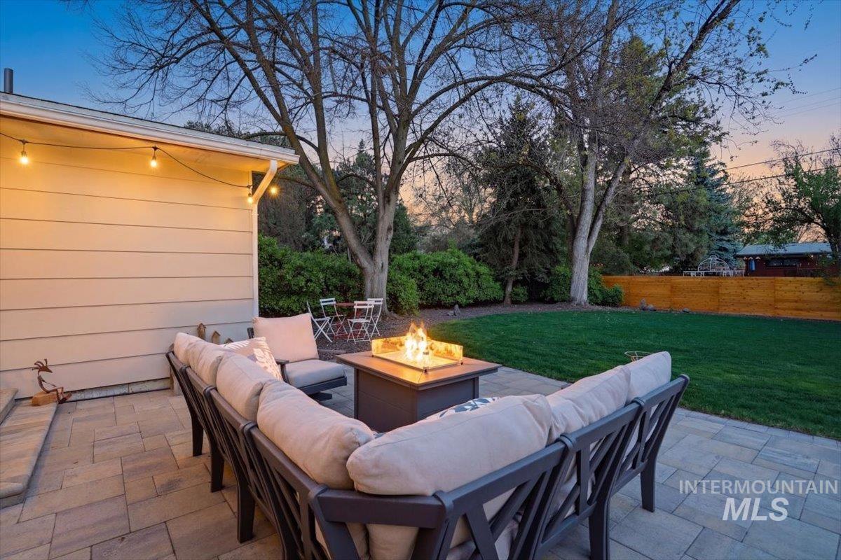 4813 W Hillcrest Dr., Boise, Idaho 83705, 3 Bedrooms, 2 Bathrooms, Residential For Sale, Price $711,000, 98981138