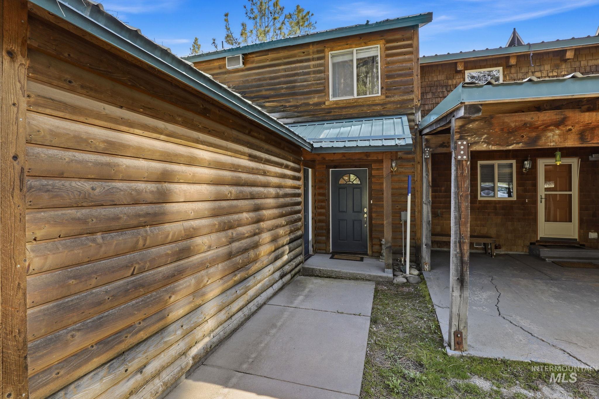 35 Sunrise Dr, Garden Valley, Idaho 83622, 2 Bedrooms, 2 Bathrooms, Residential For Sale, Price $395,000, 98981140