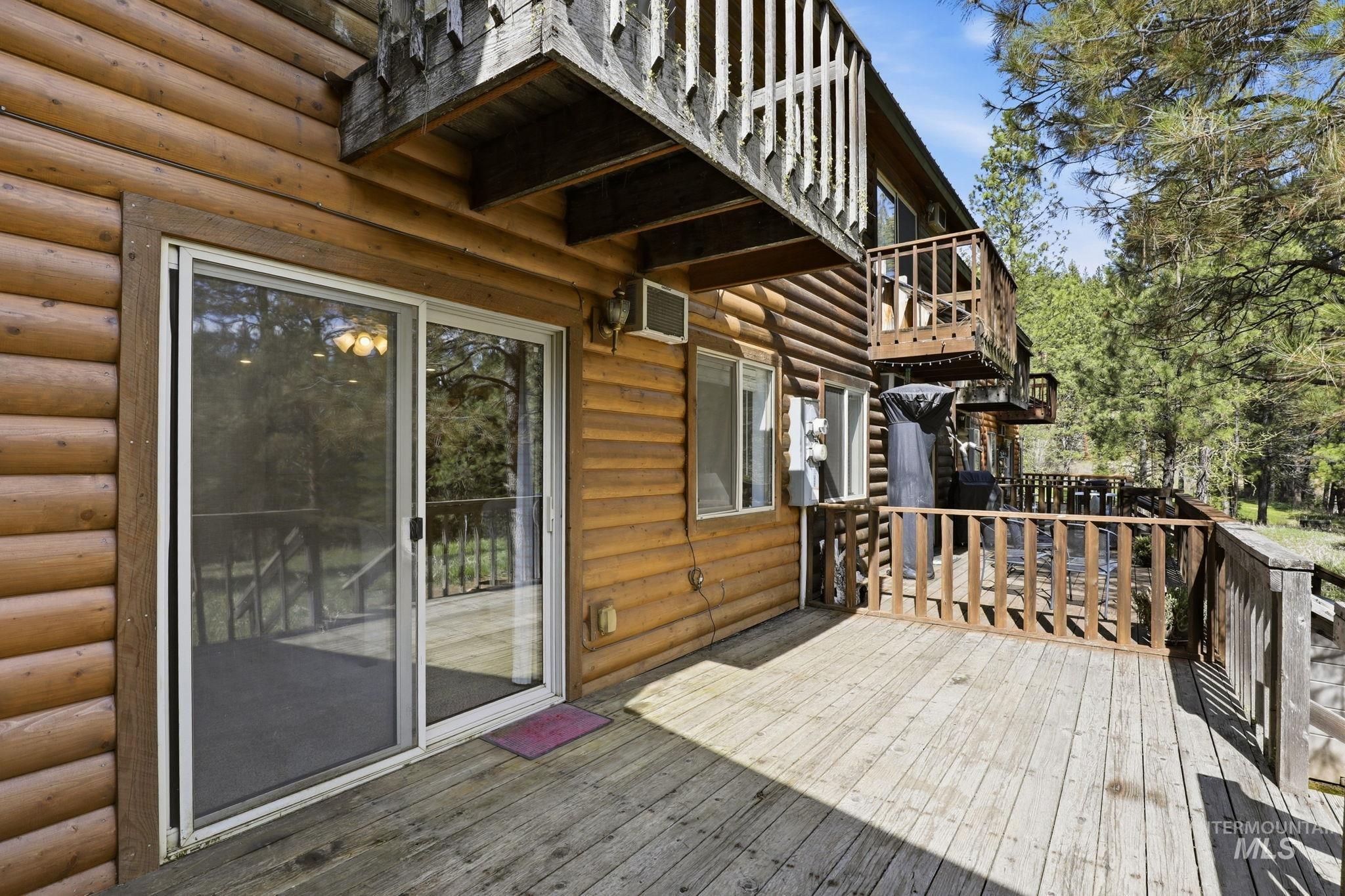 35 Sunrise Dr, Garden Valley, Idaho 83622, 2 Bedrooms, 2 Bathrooms, Residential For Sale, Price $395,000, 98981140