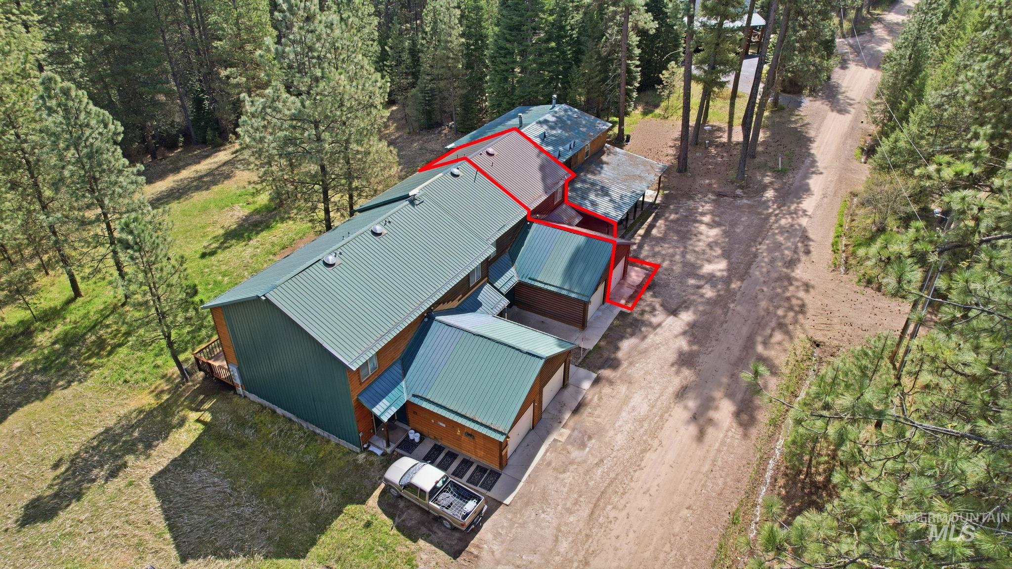 35 Sunrise Dr, Garden Valley, Idaho 83622, 2 Bedrooms, 2 Bathrooms, Residential For Sale, Price $395,000, 98981140